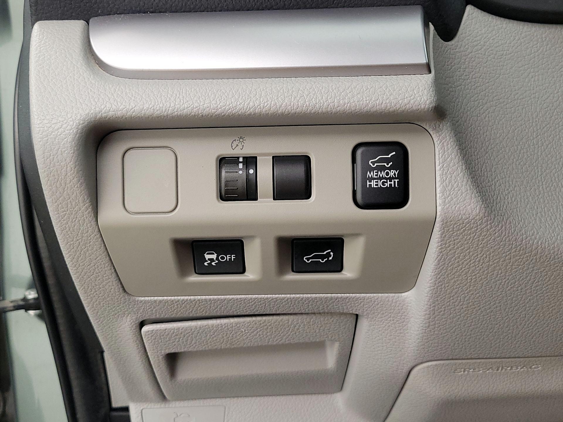 Thumbnail: 2014 Subaru Forester - 13