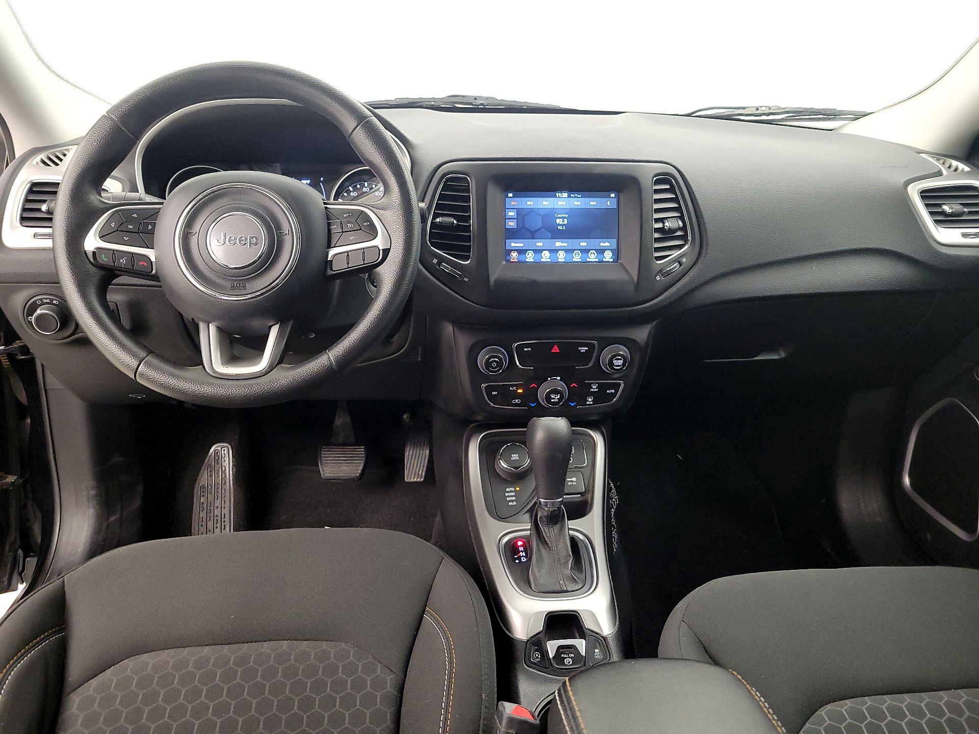Thumbnail: 2019 Jeep Compass - 9