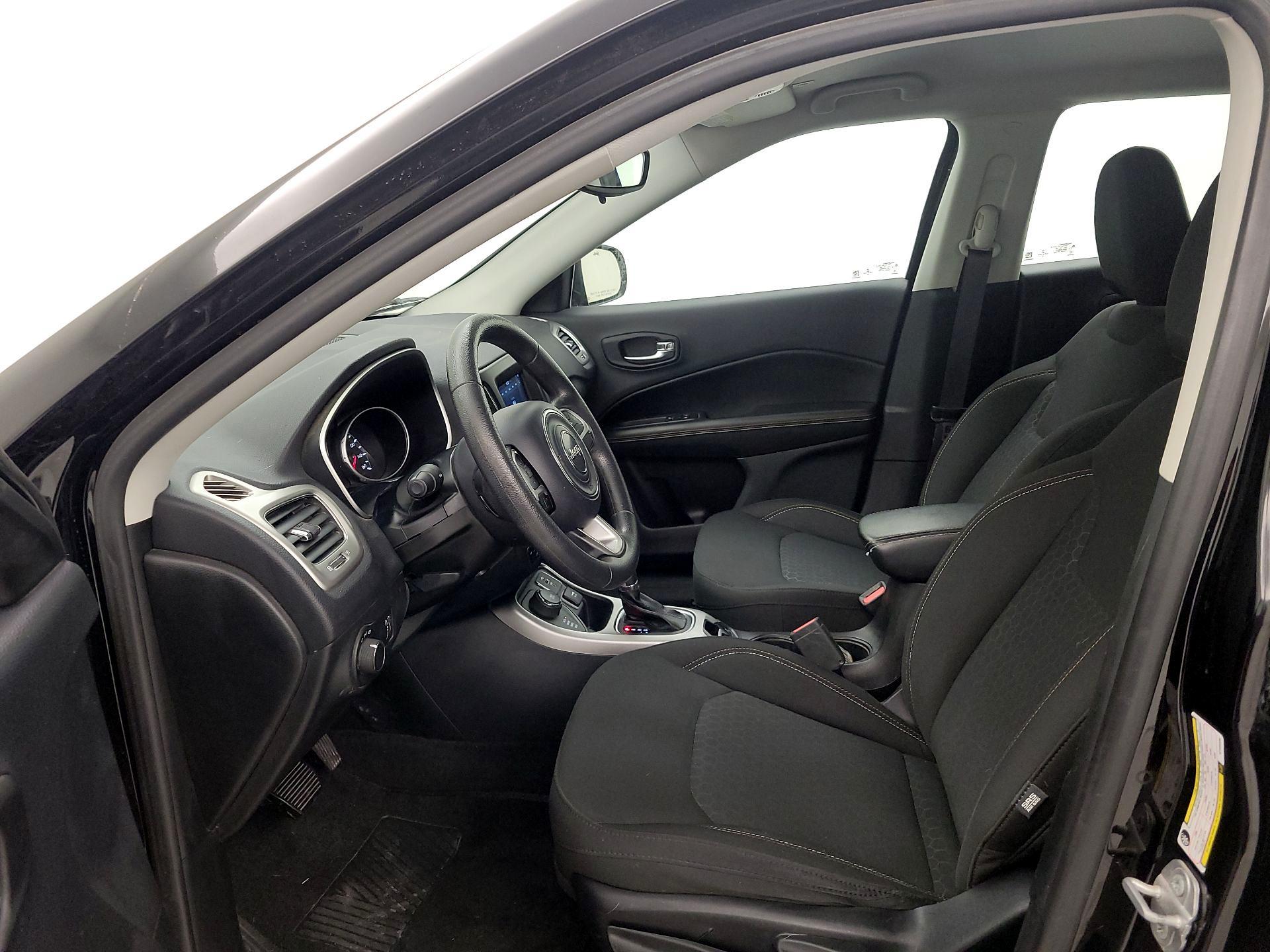 Thumbnail: 2019 Jeep Compass - 11