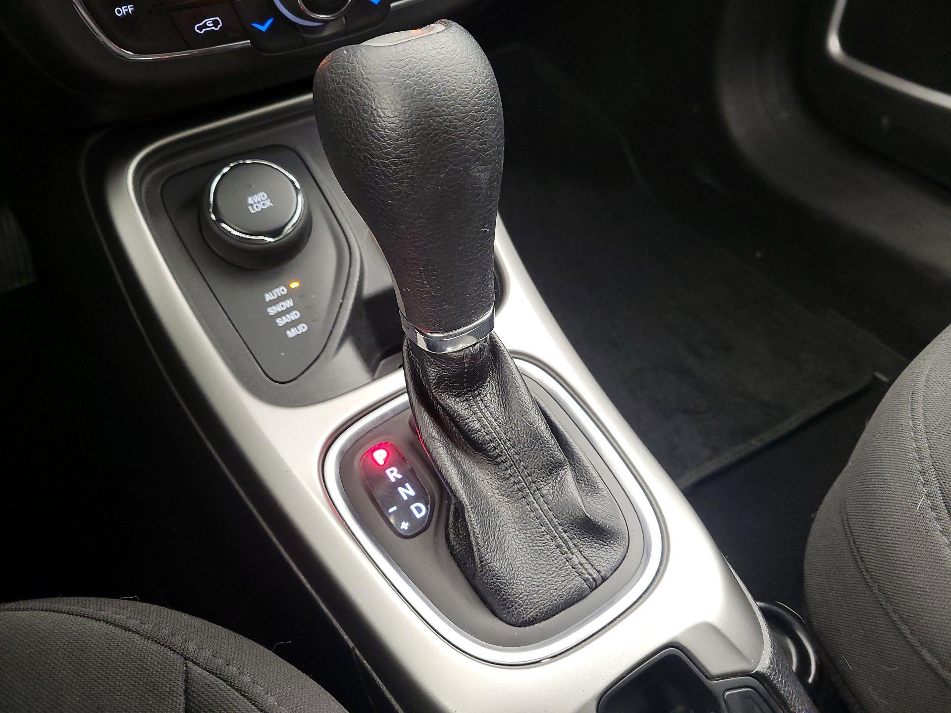 Thumbnail: 2019 Jeep Compass - 15