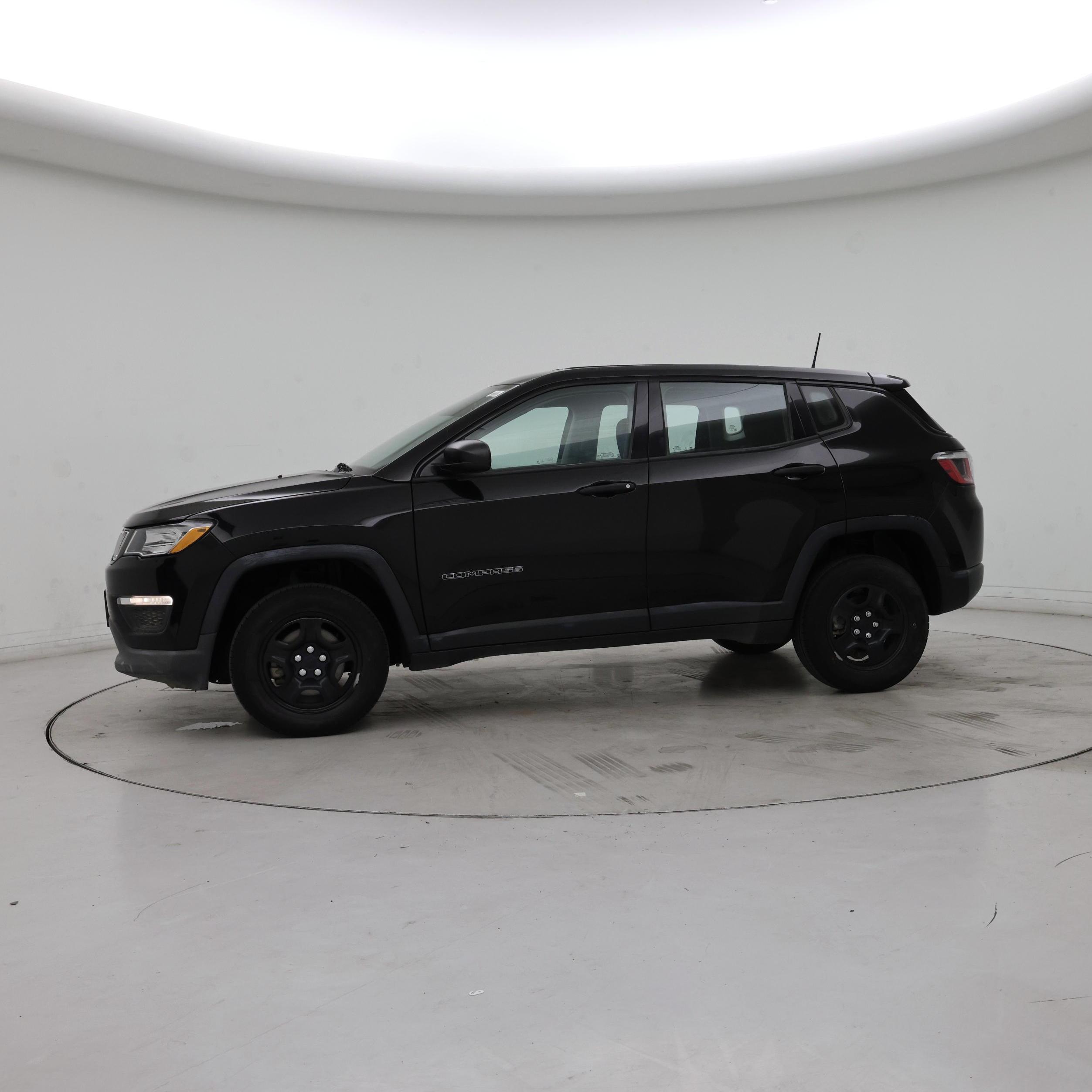 Thumbnail: 2019 Jeep Compass - 3