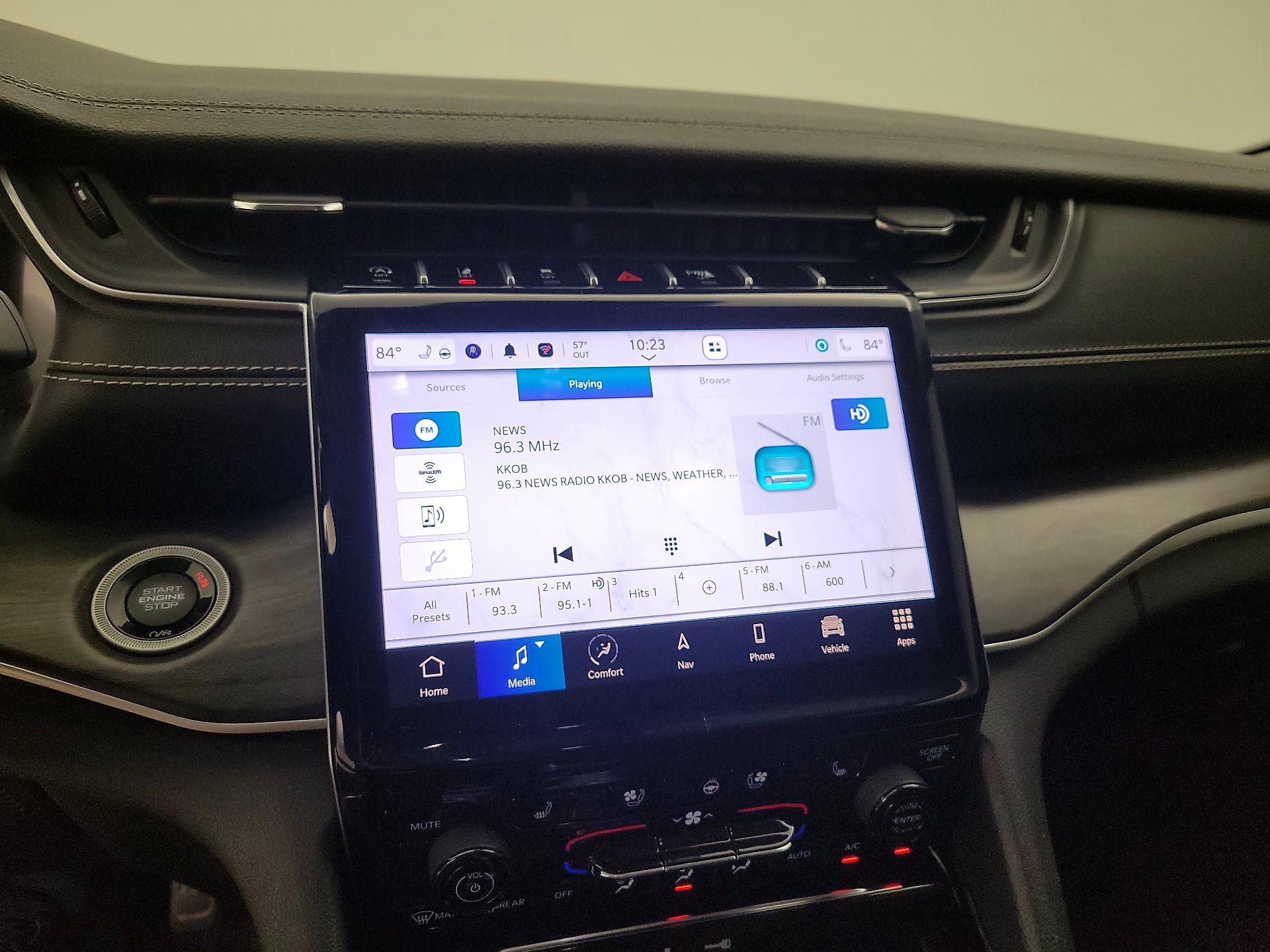 Thumbnail: 2023 Jeep Grand Cherokee - 15