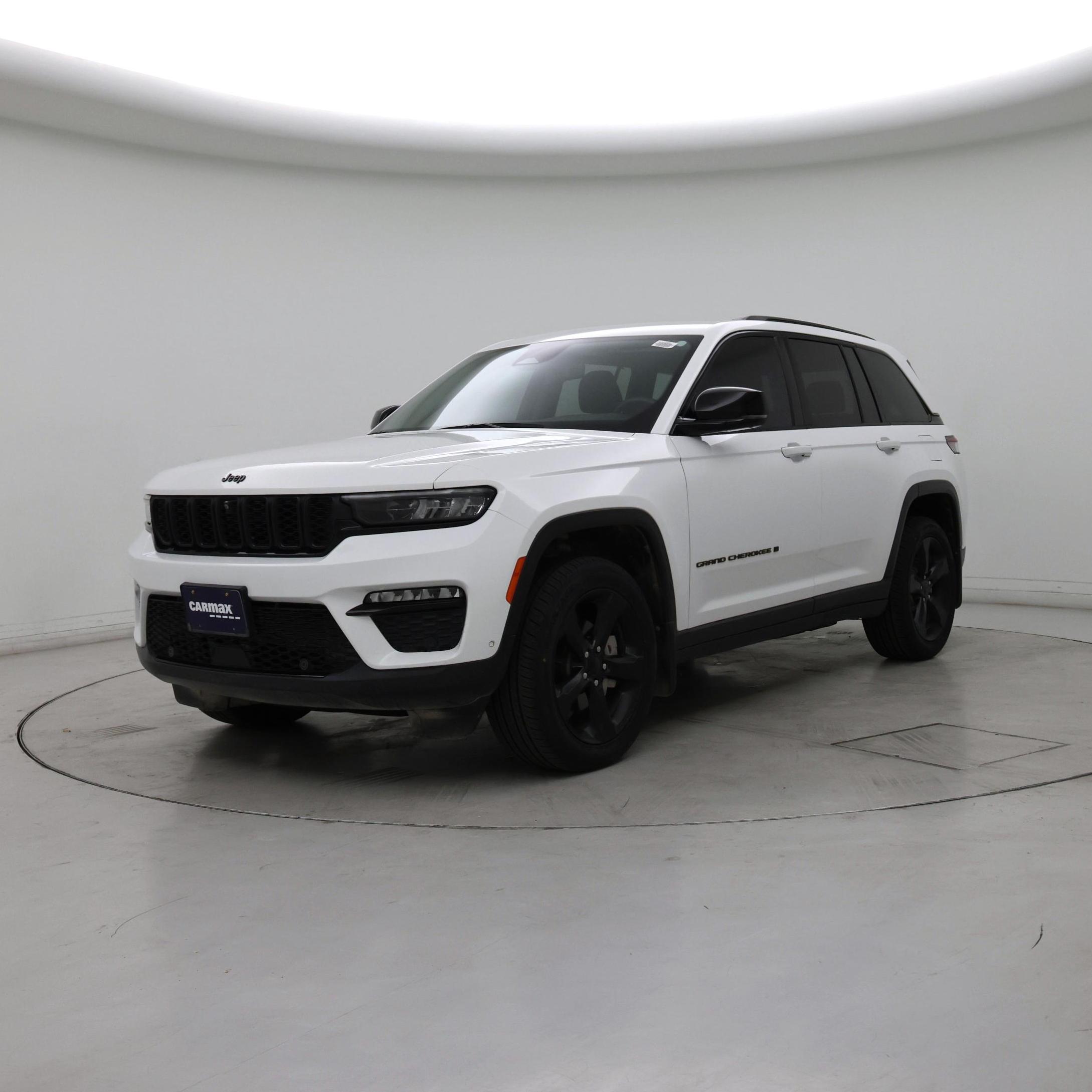 Thumbnail: 2023 Jeep Grand Cherokee - 4