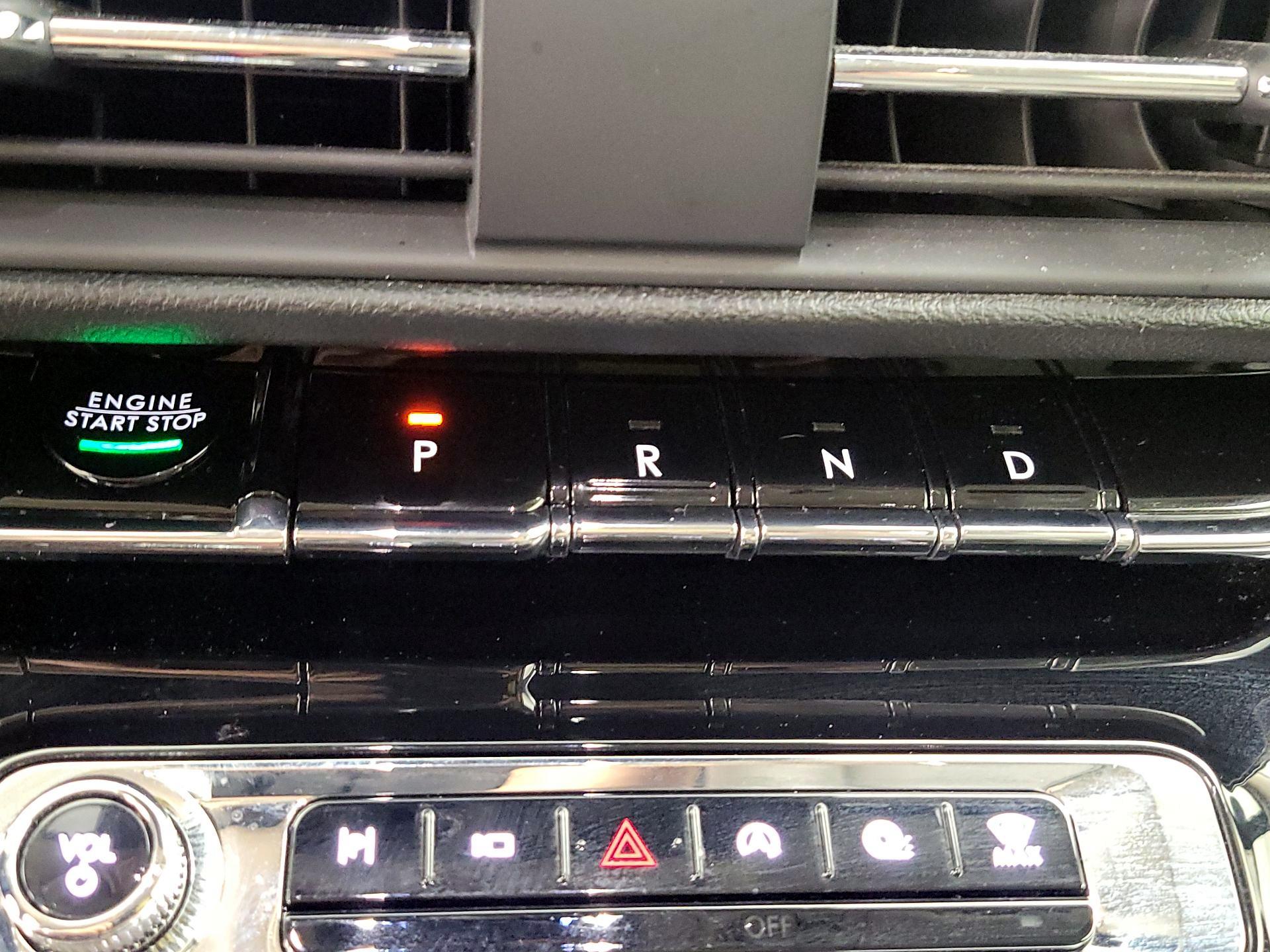 Thumbnail: 2024 Lincoln Corsair - 18