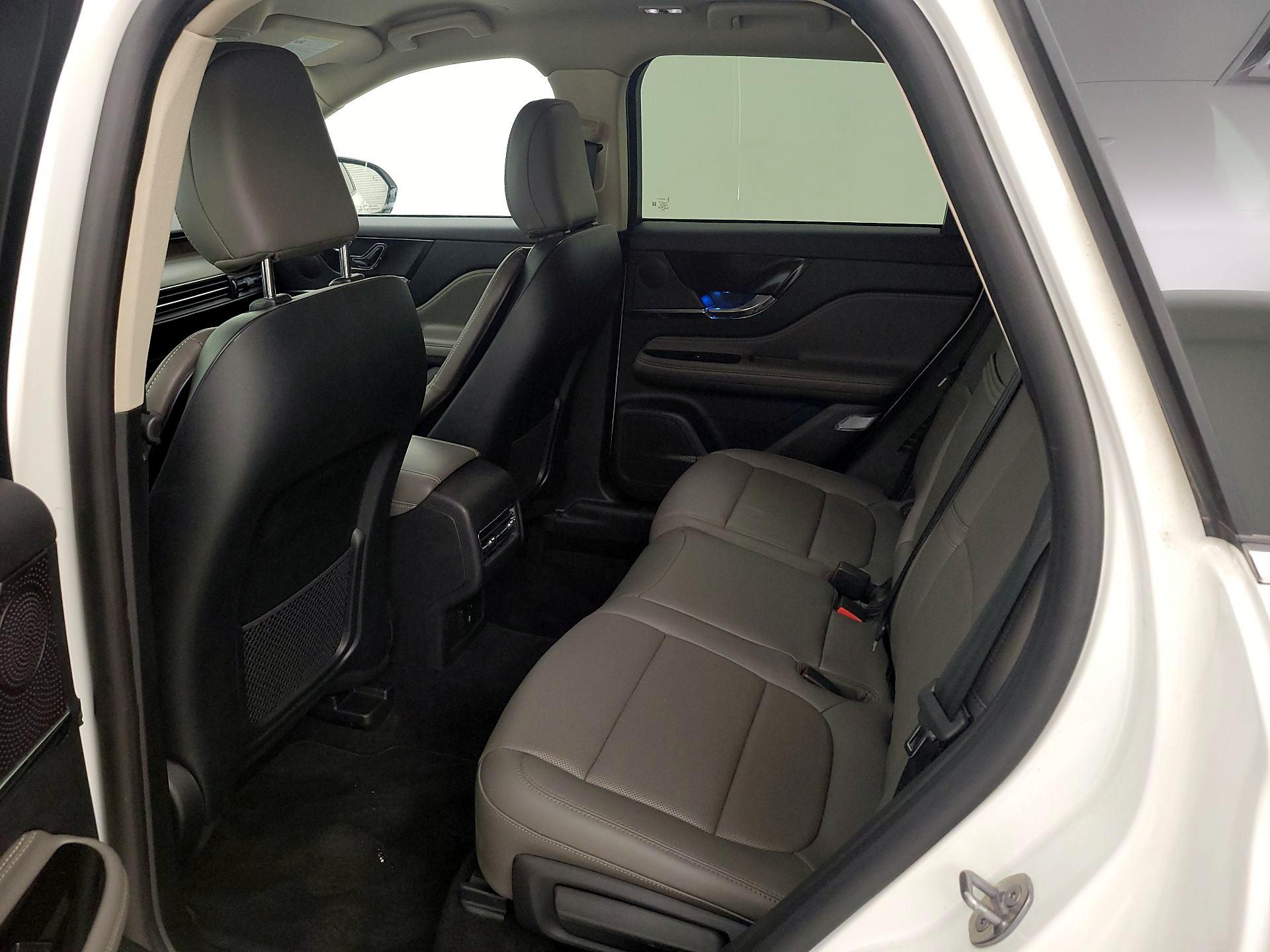 Thumbnail: 2024 Lincoln Corsair - 20