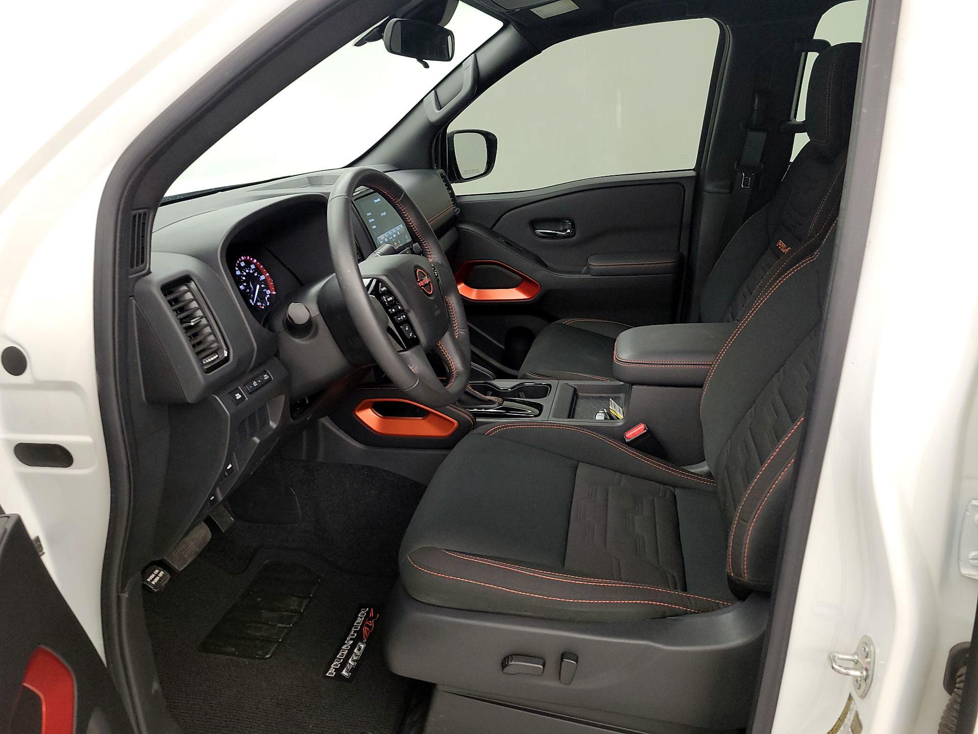 Thumbnail: 2024 Nissan Frontier - 9