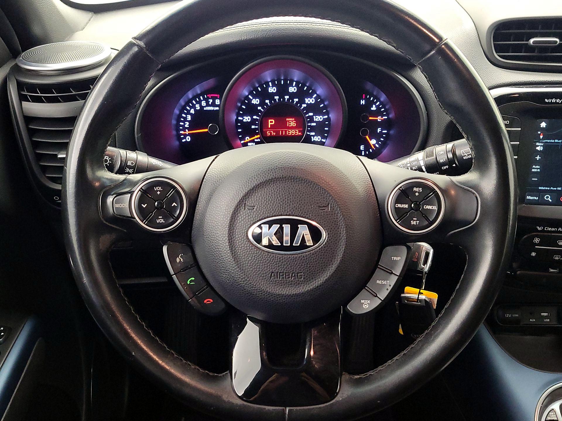 Thumbnail: 2015 Kia Soul - 10
