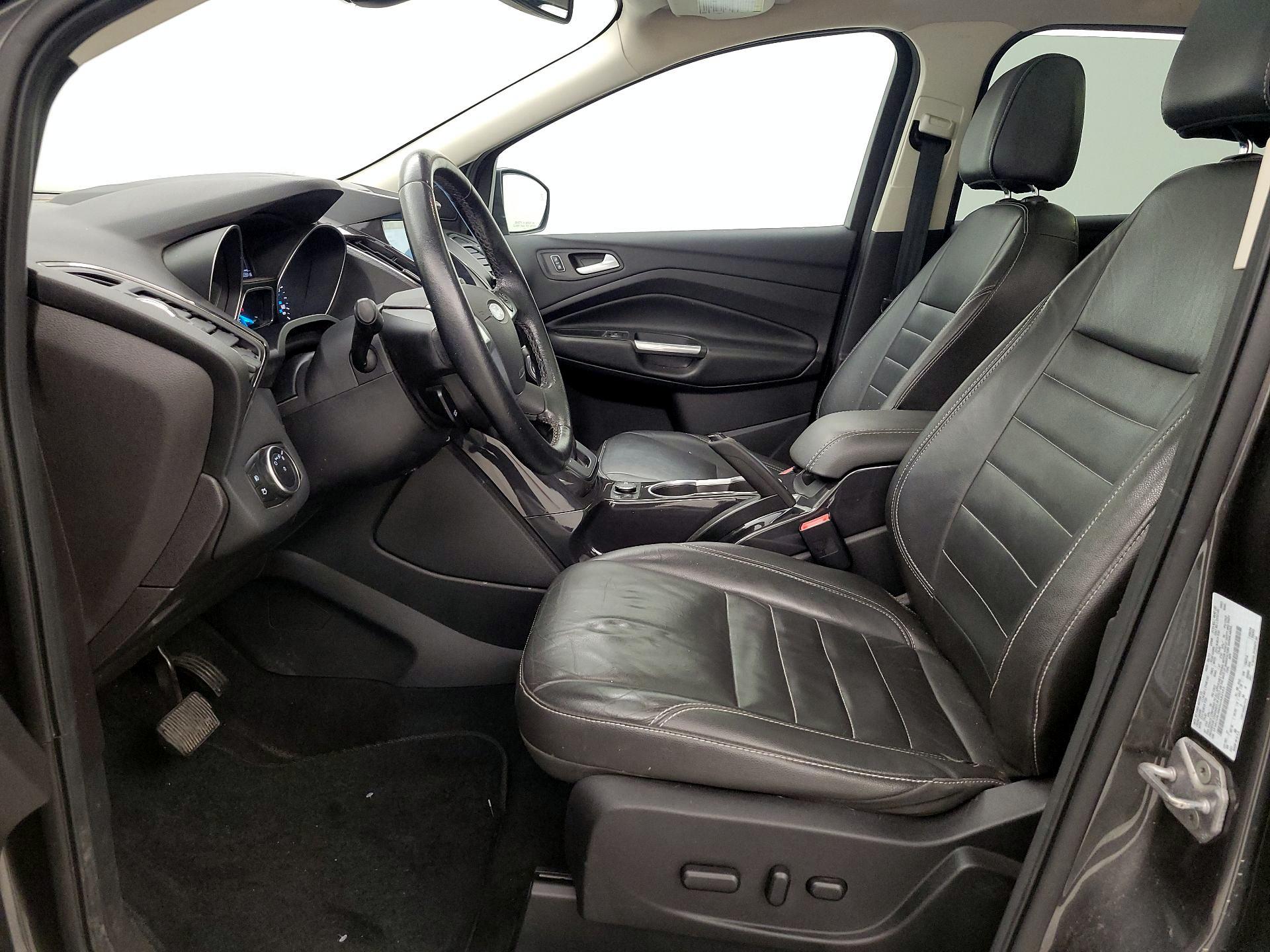 Thumbnail: 2016 Ford Escape - 11
