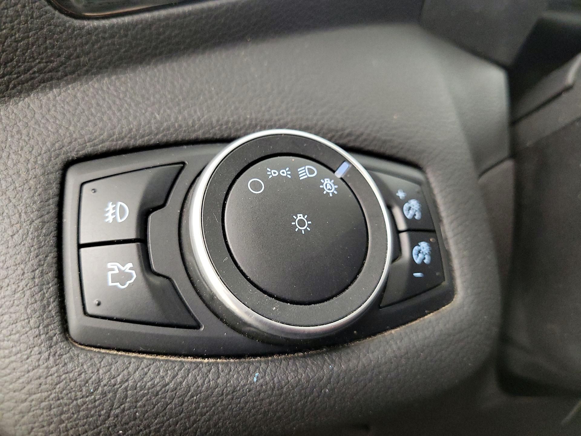 Thumbnail: 2016 Ford Escape - 13