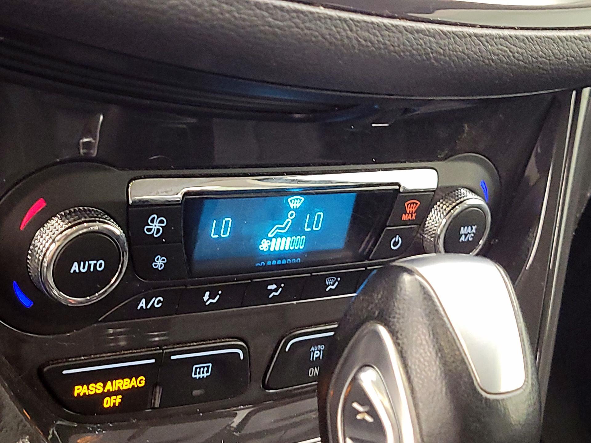 Thumbnail: 2016 Ford Escape - 16