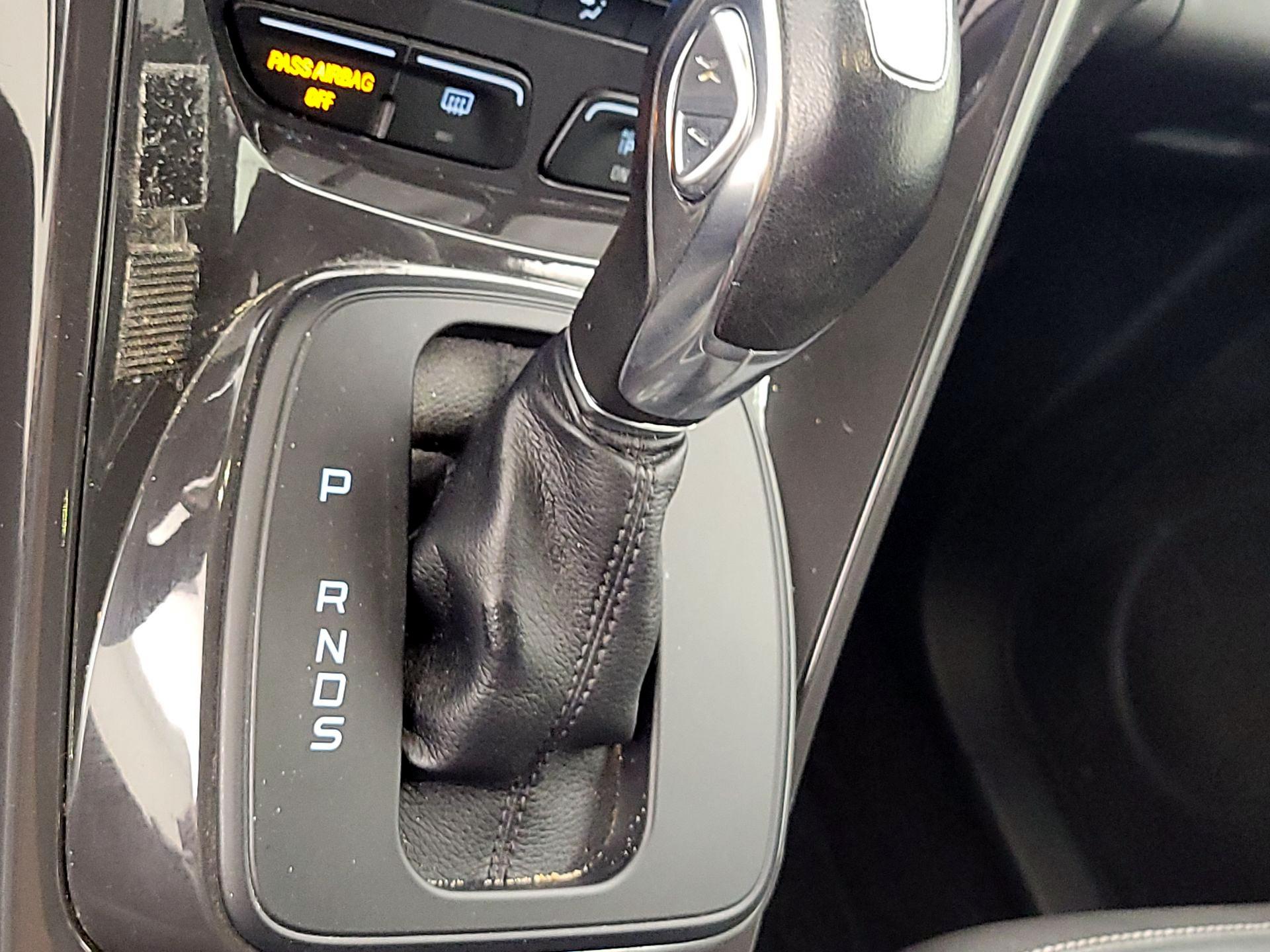 Thumbnail: 2016 Ford Escape - 17