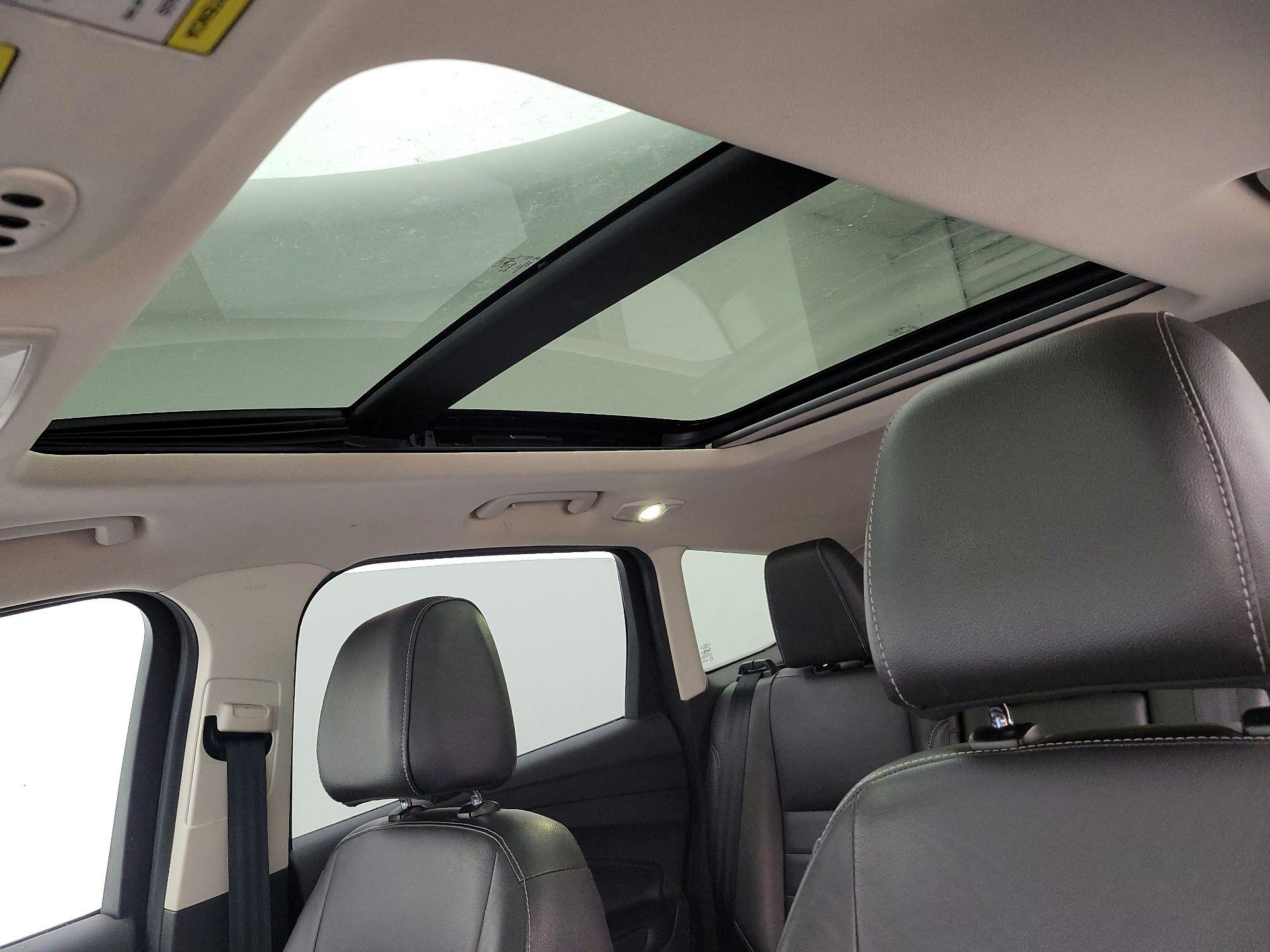 Thumbnail: 2016 Ford Escape - 19