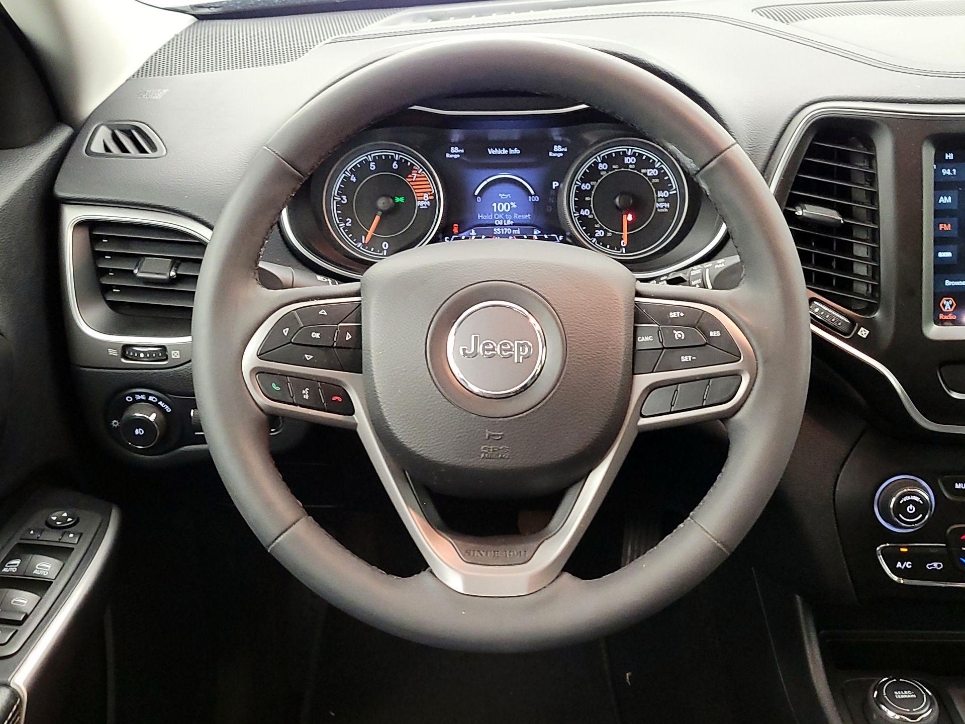 Thumbnail: 2022 Jeep Cherokee - 10