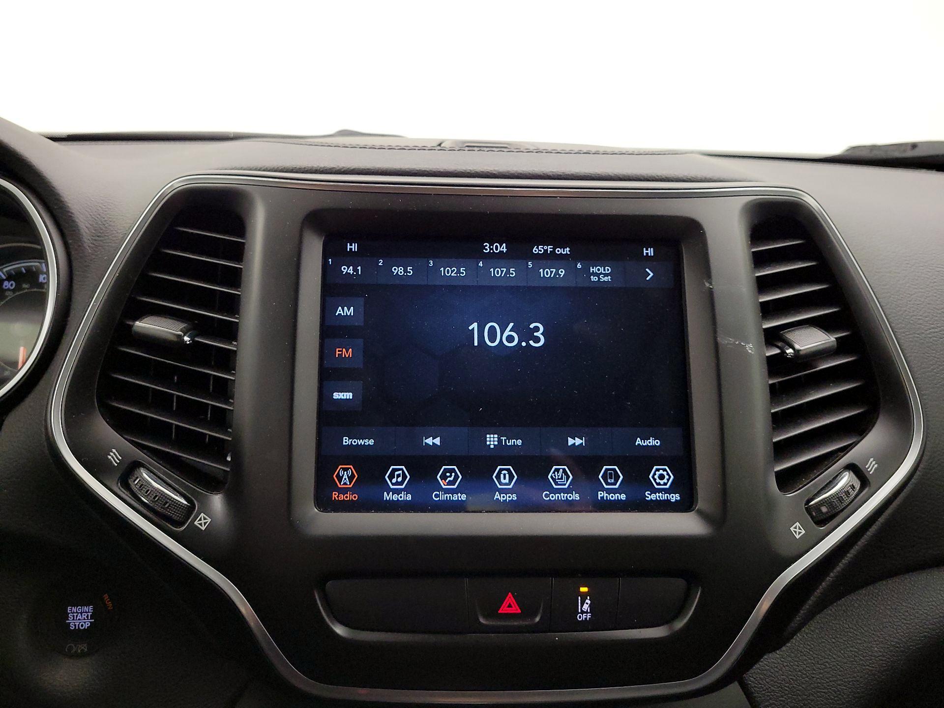 Thumbnail: 2022 Jeep Cherokee - 15