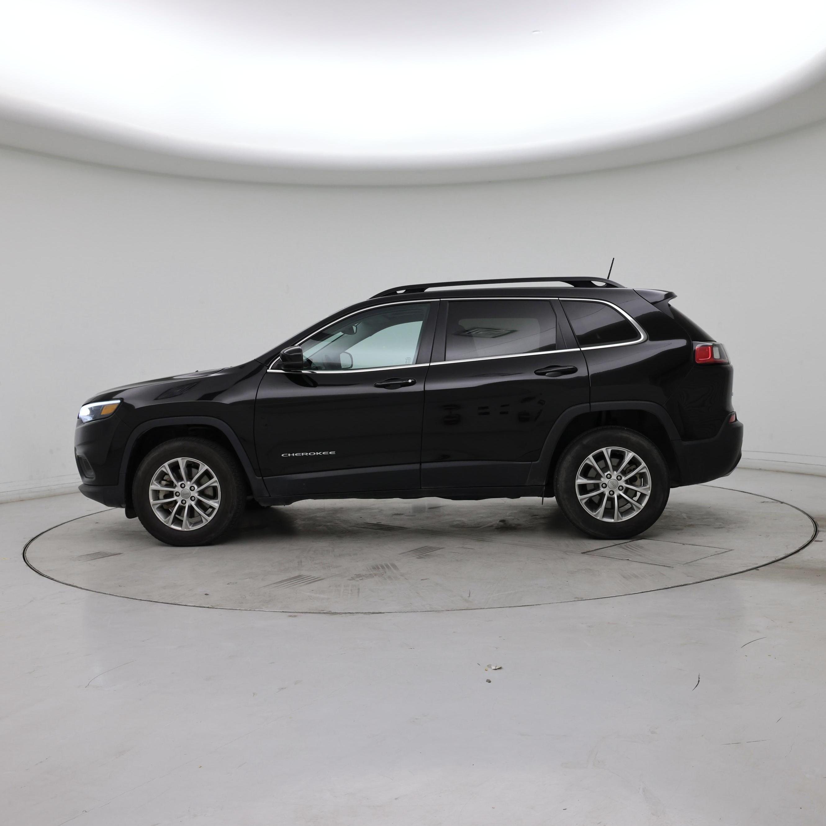 Thumbnail: 2022 Jeep Cherokee - 3