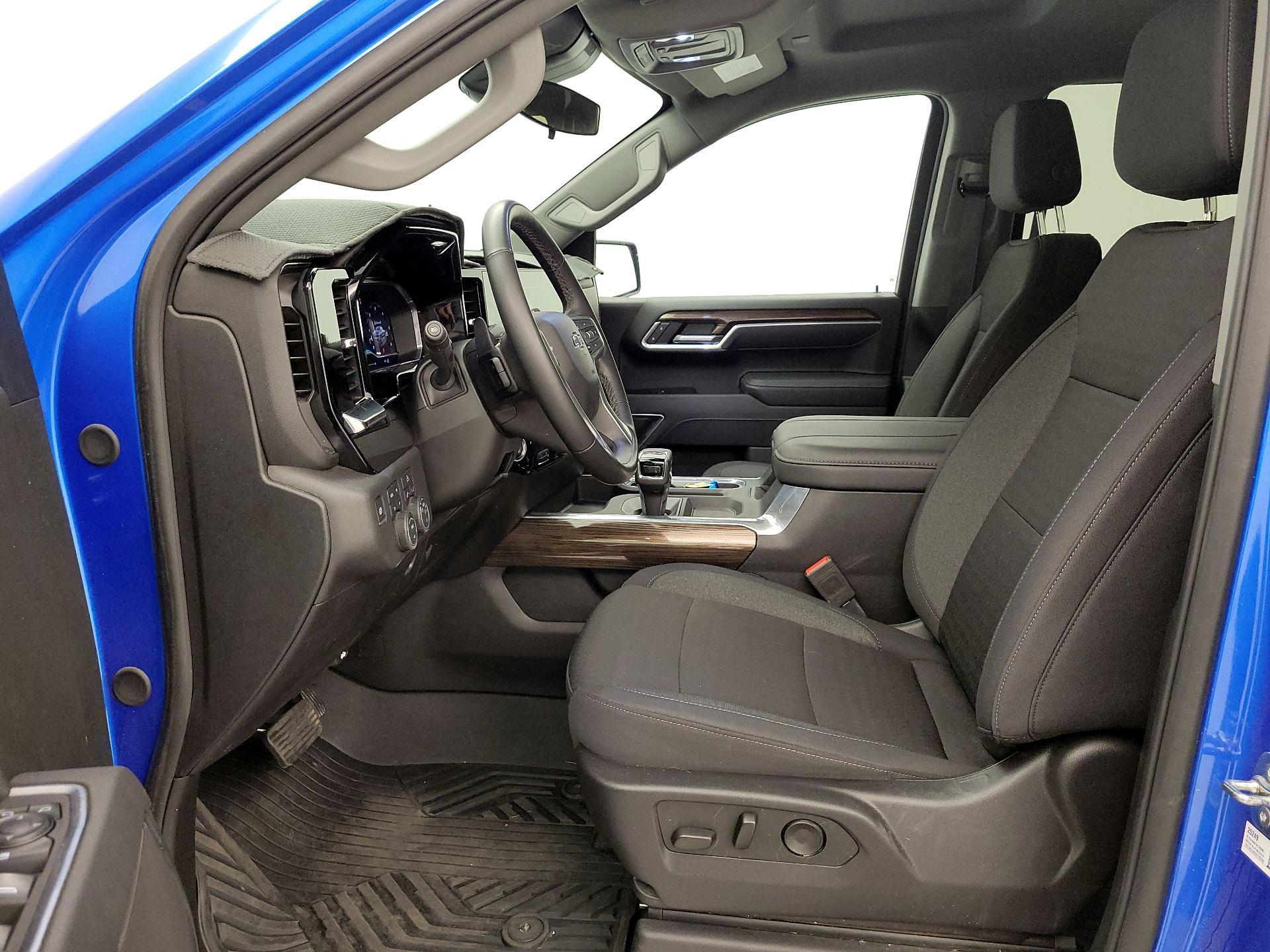 Thumbnail: 2025 Chevrolet Silverado 1500 - 11