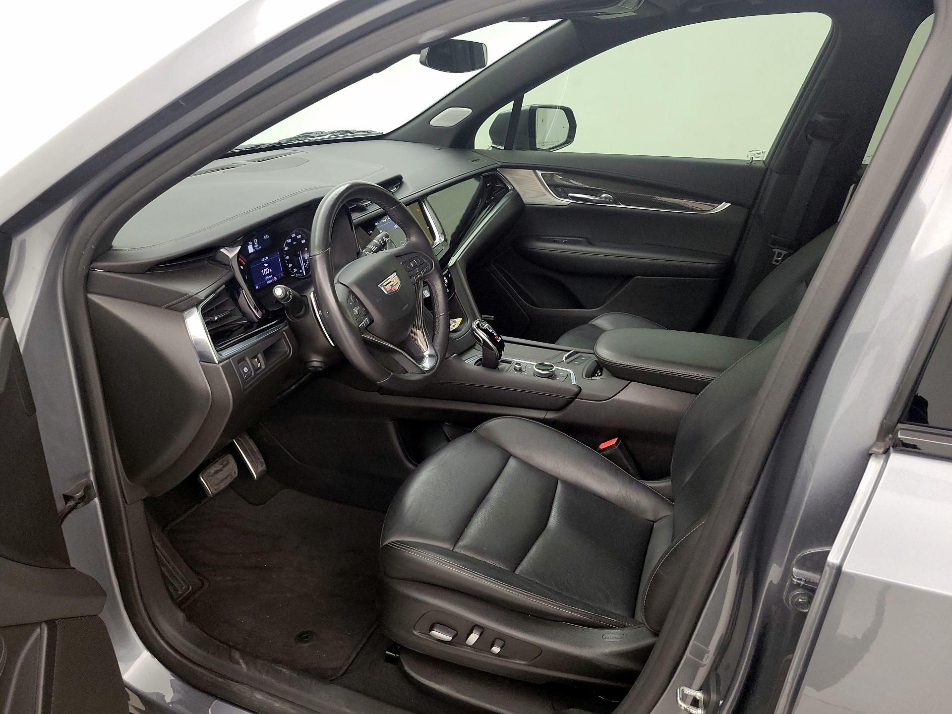 Thumbnail: 2021 Cadillac XT6 - 11