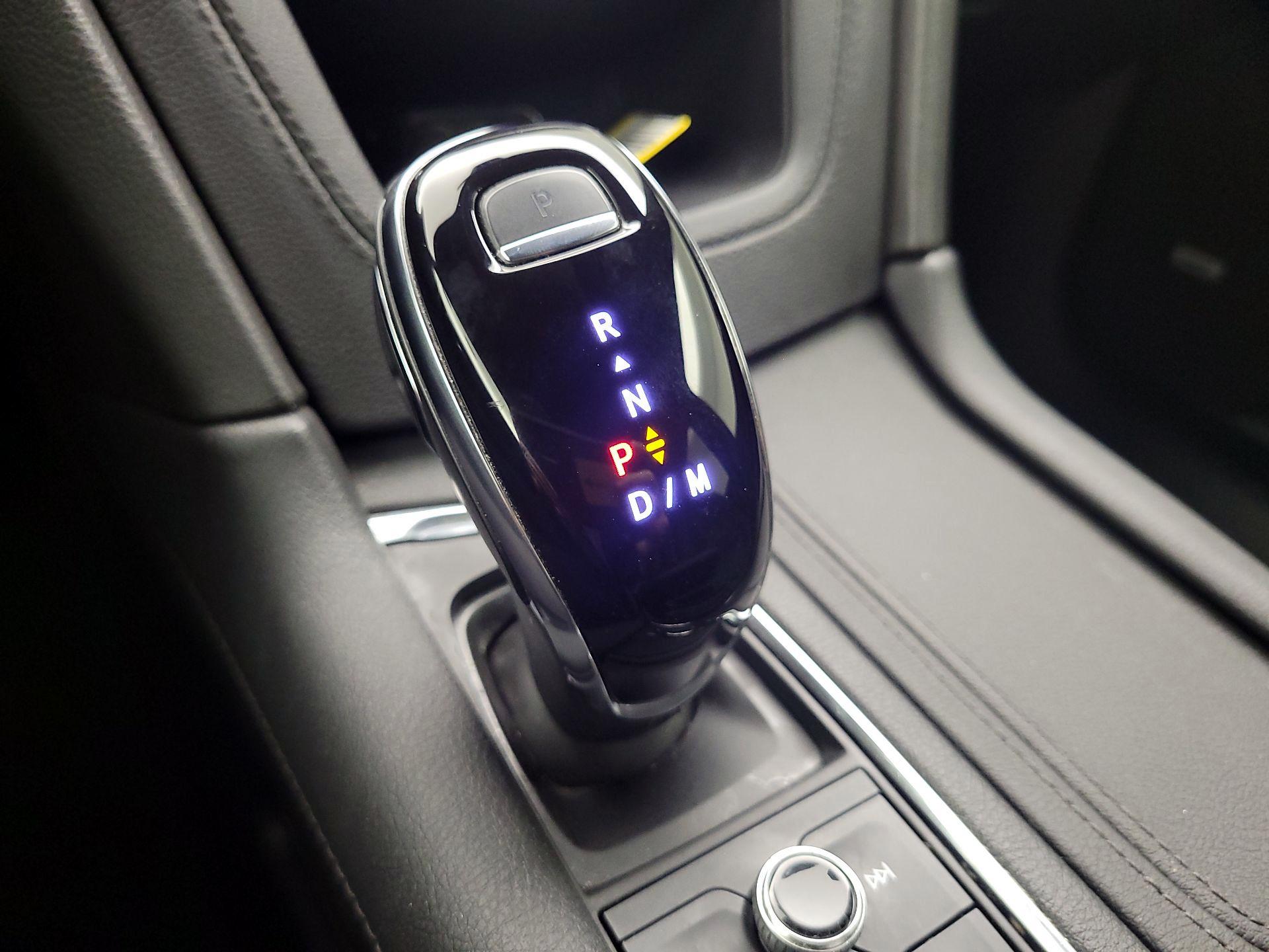 Thumbnail: 2021 Cadillac XT6 - 17