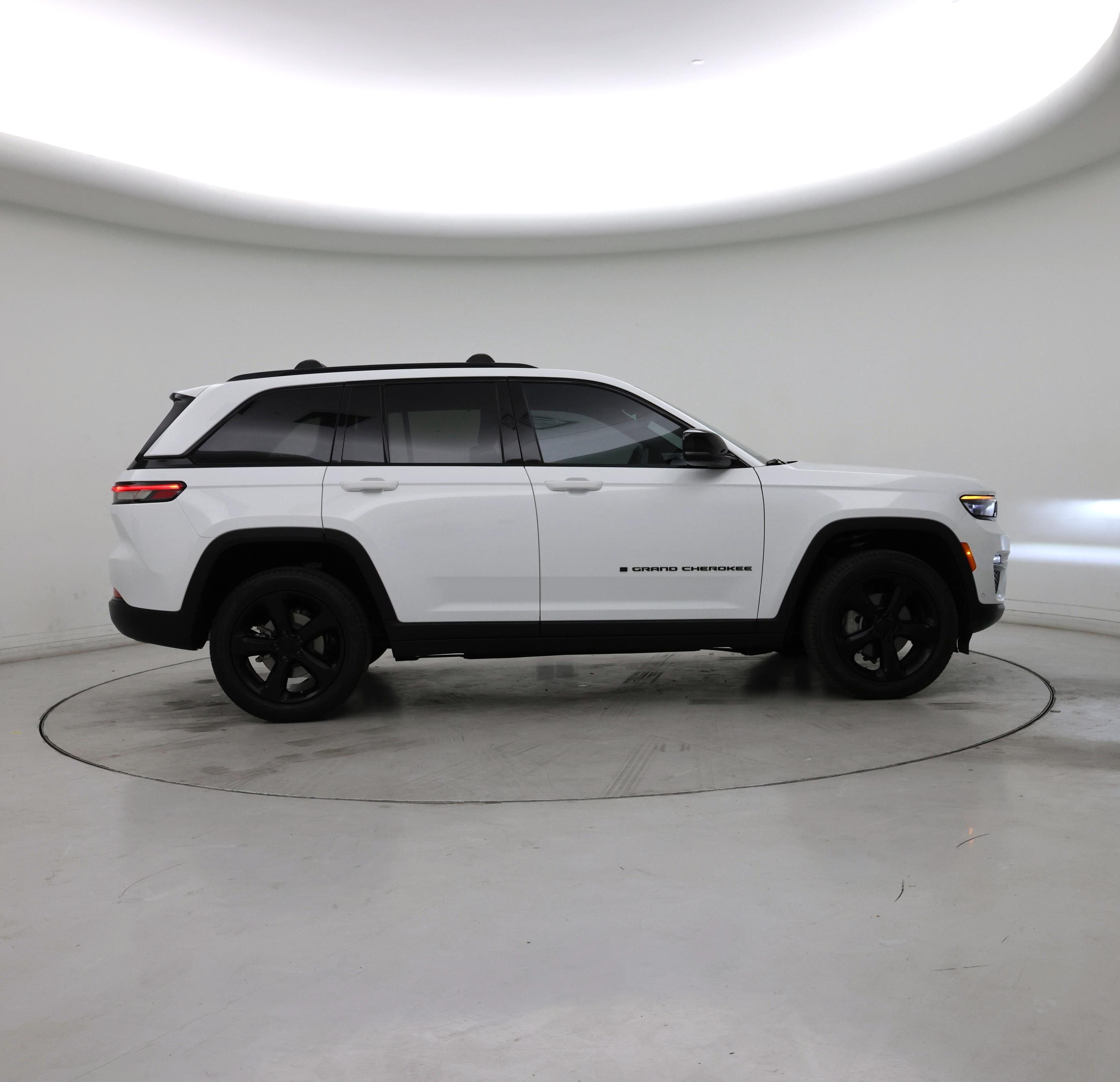 Thumbnail: 2024 Jeep Grand Cherokee - 7