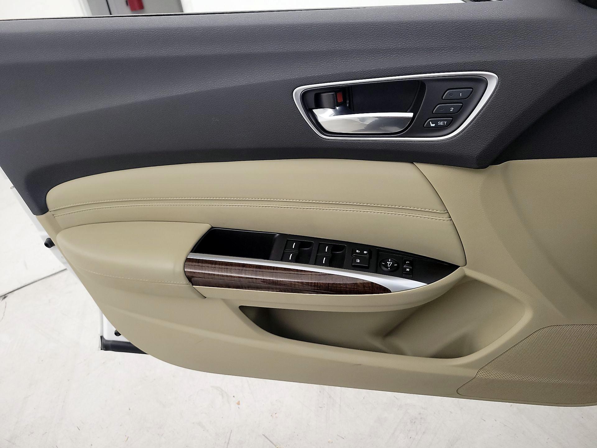 Thumbnail: 2020 Acura TLX - 12