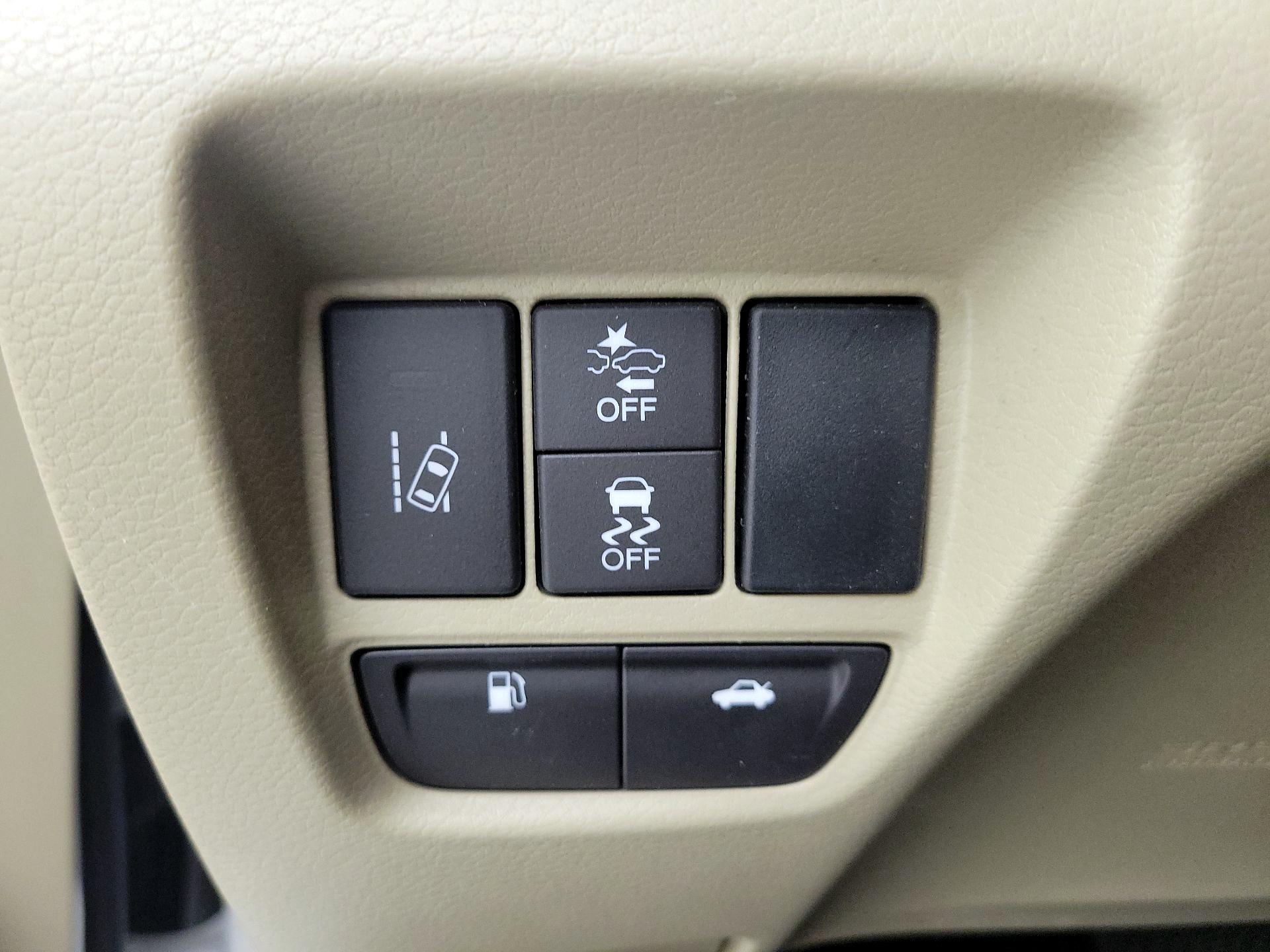 Thumbnail: 2020 Acura TLX - 13