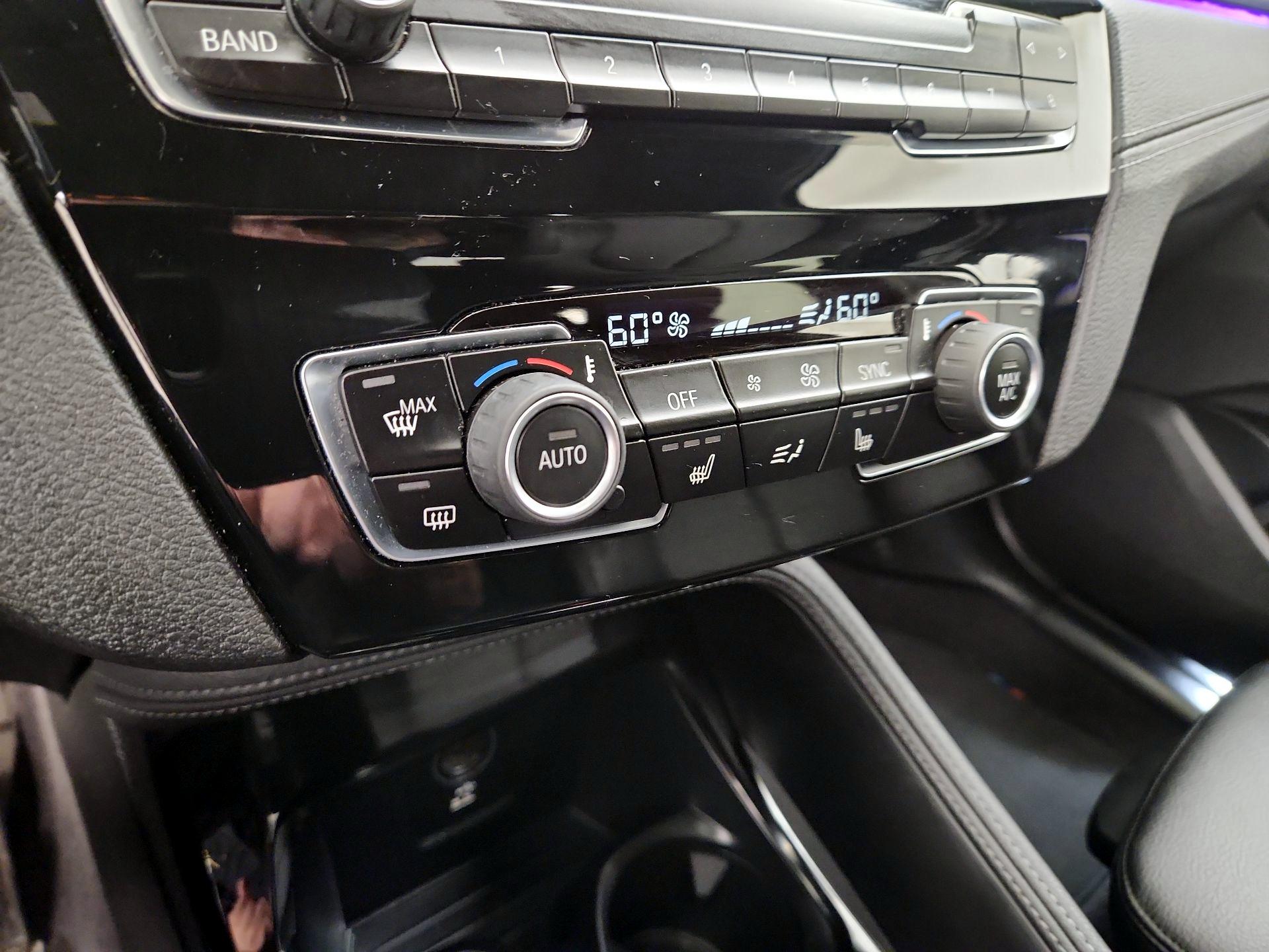 Thumbnail: 2021 BMW X1 - 17