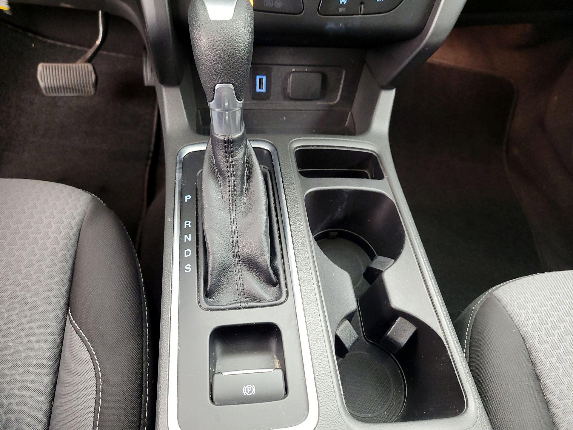Thumbnail: 2017 Ford Escape - 17