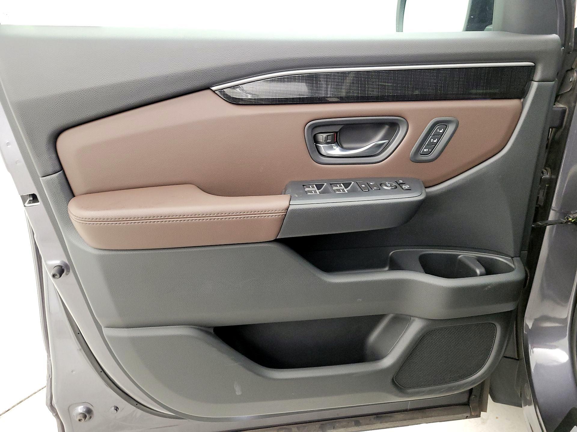Thumbnail: 2023 Honda Pilot - 12