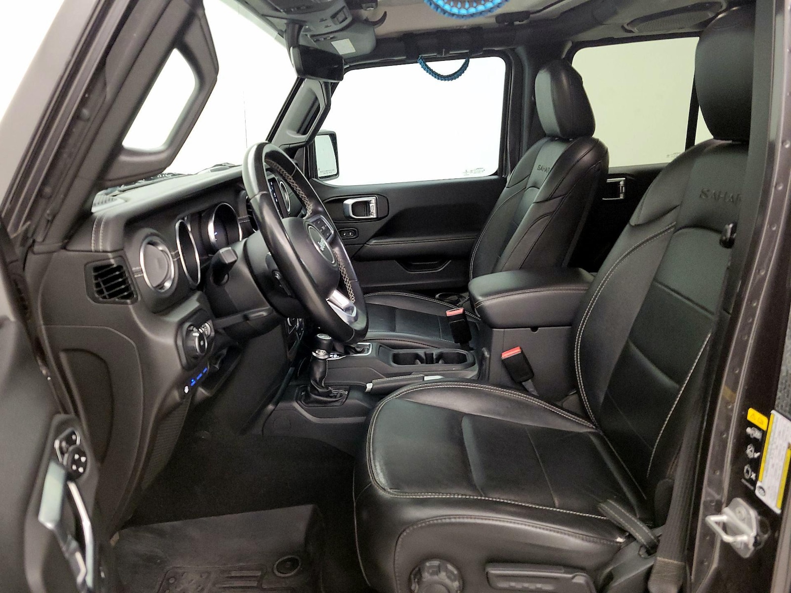 2022 Jeep Wrangler Unlimited Sahara 4XE - Photo 12