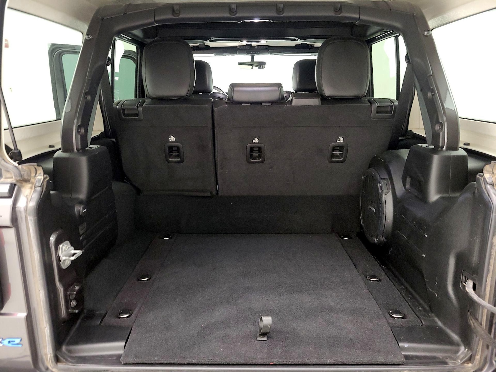 2022 Jeep Wrangler Unlimited Sahara 4XE - Photo 17