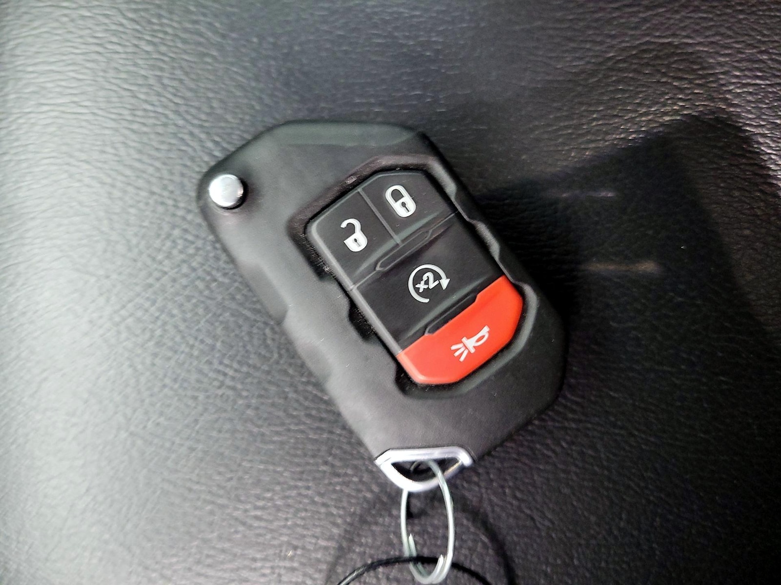2022 Jeep Wrangler Unlimited Sahara 4XE - Photo 19