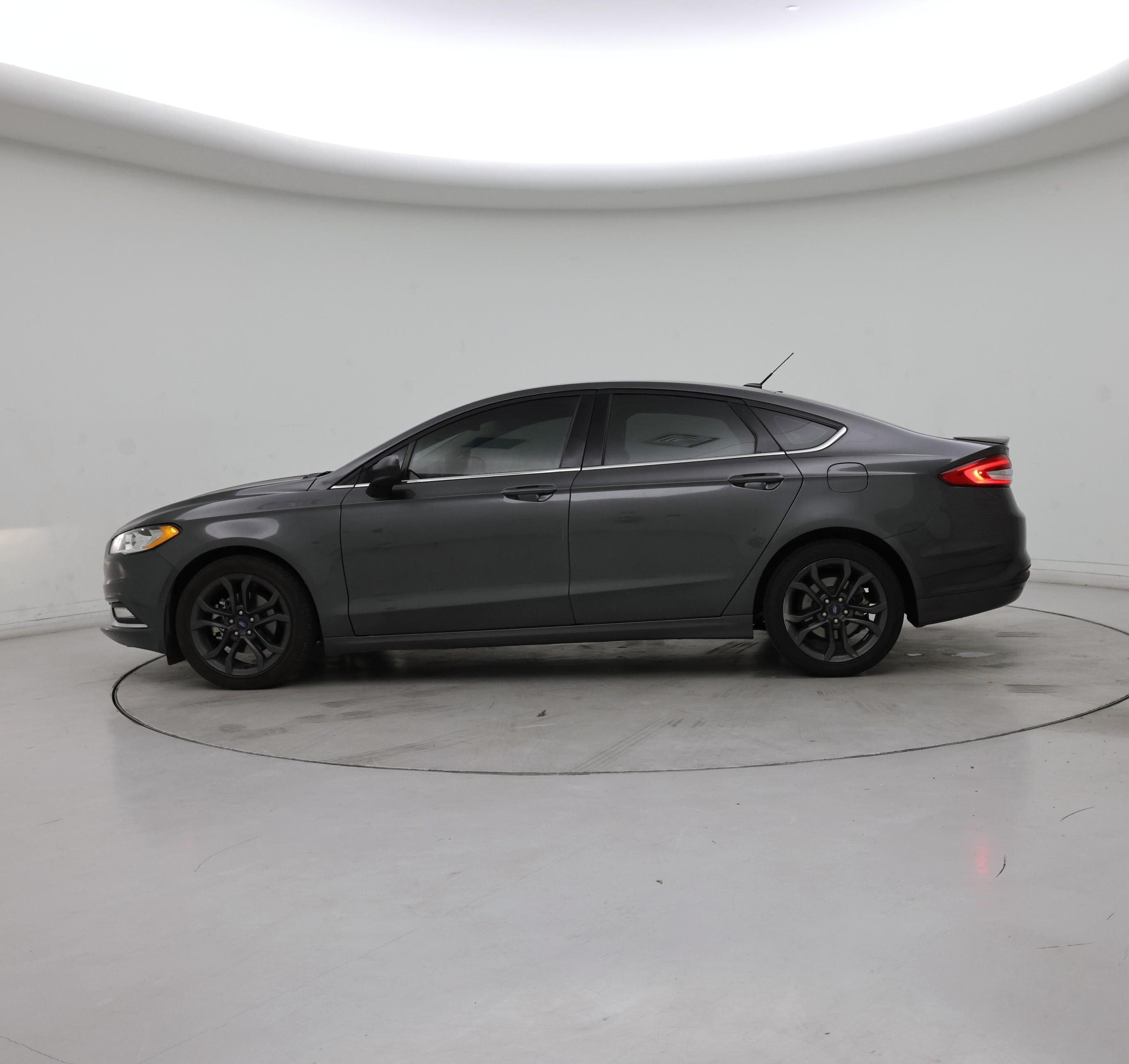 Thumbnail: 2018 Ford Fusion - 3