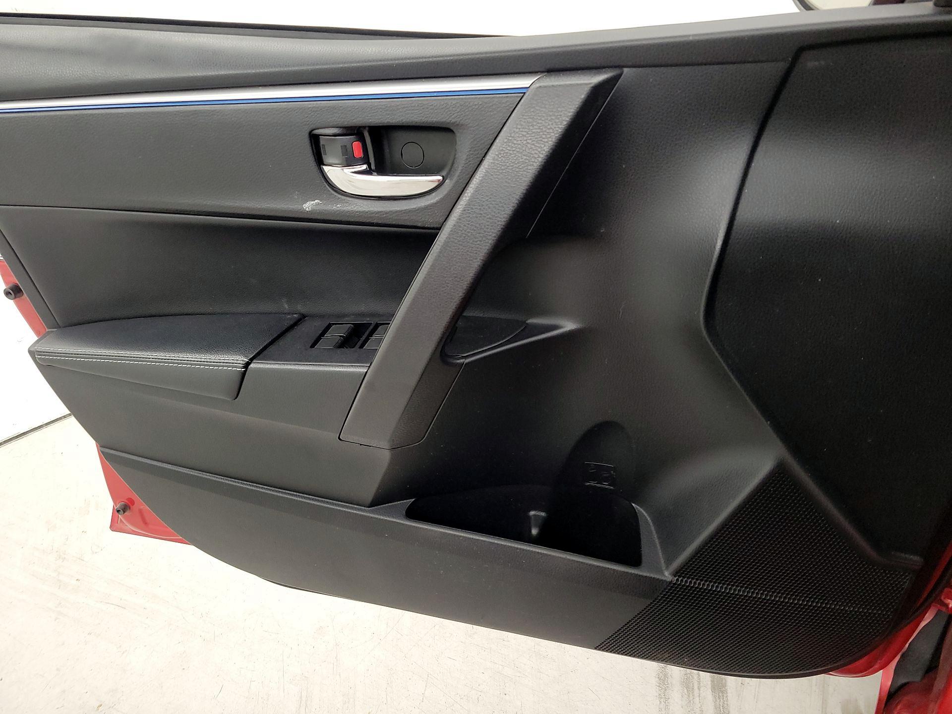 Thumbnail: 2014 Toyota Corolla - 12