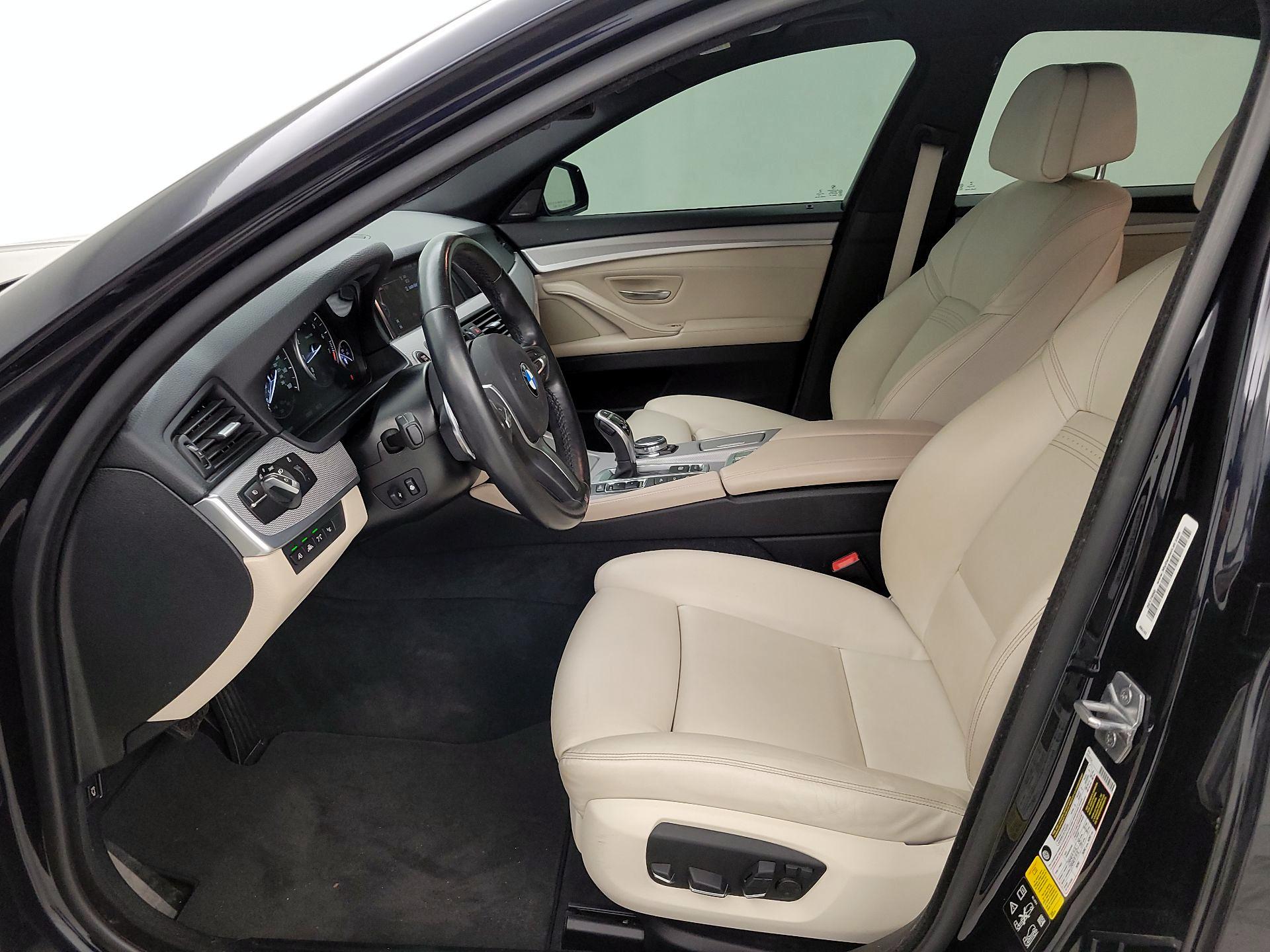 Thumbnail: 2016 BMW 5 Series - 11