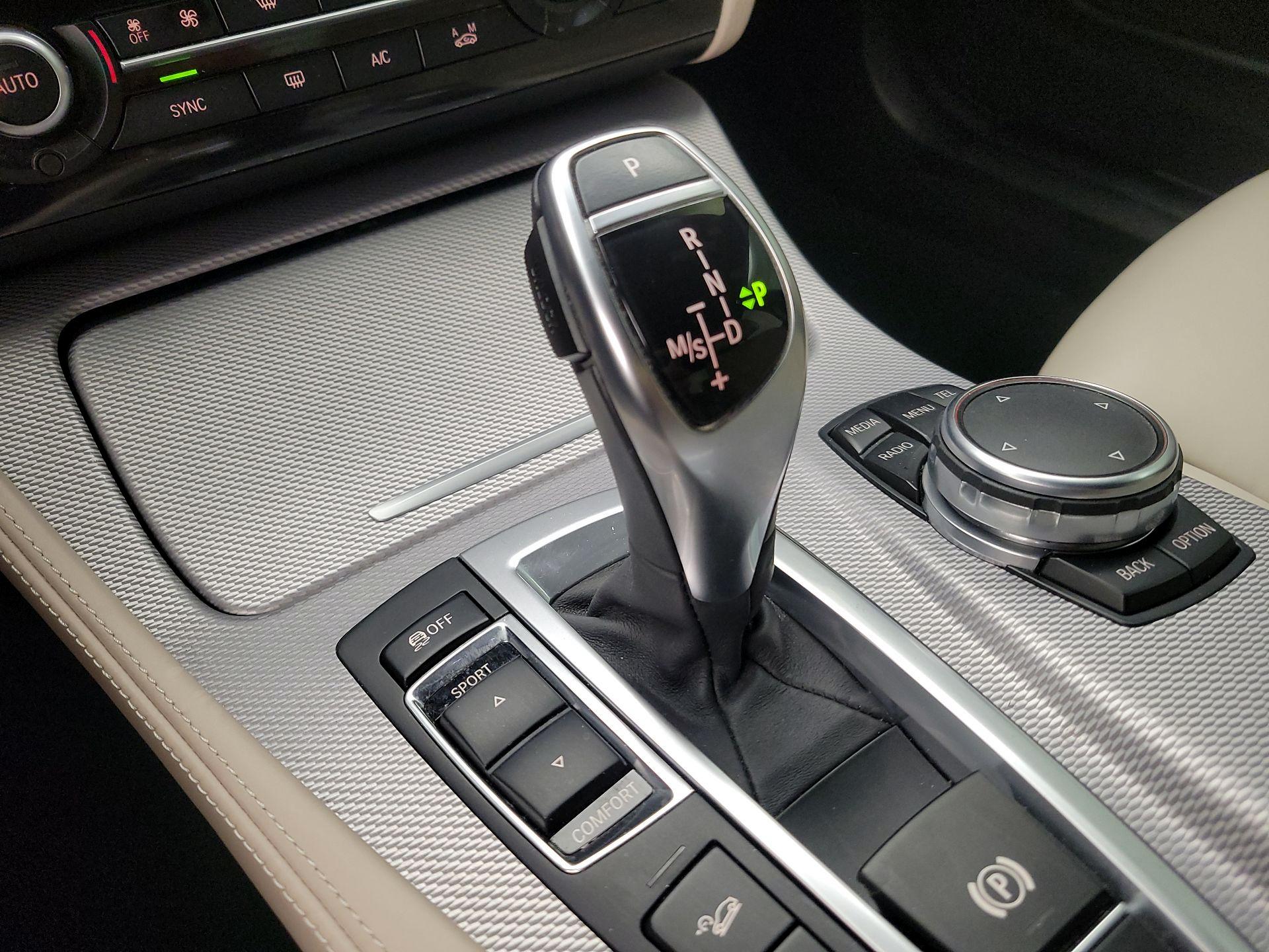 Thumbnail: 2016 BMW 5 Series - 15