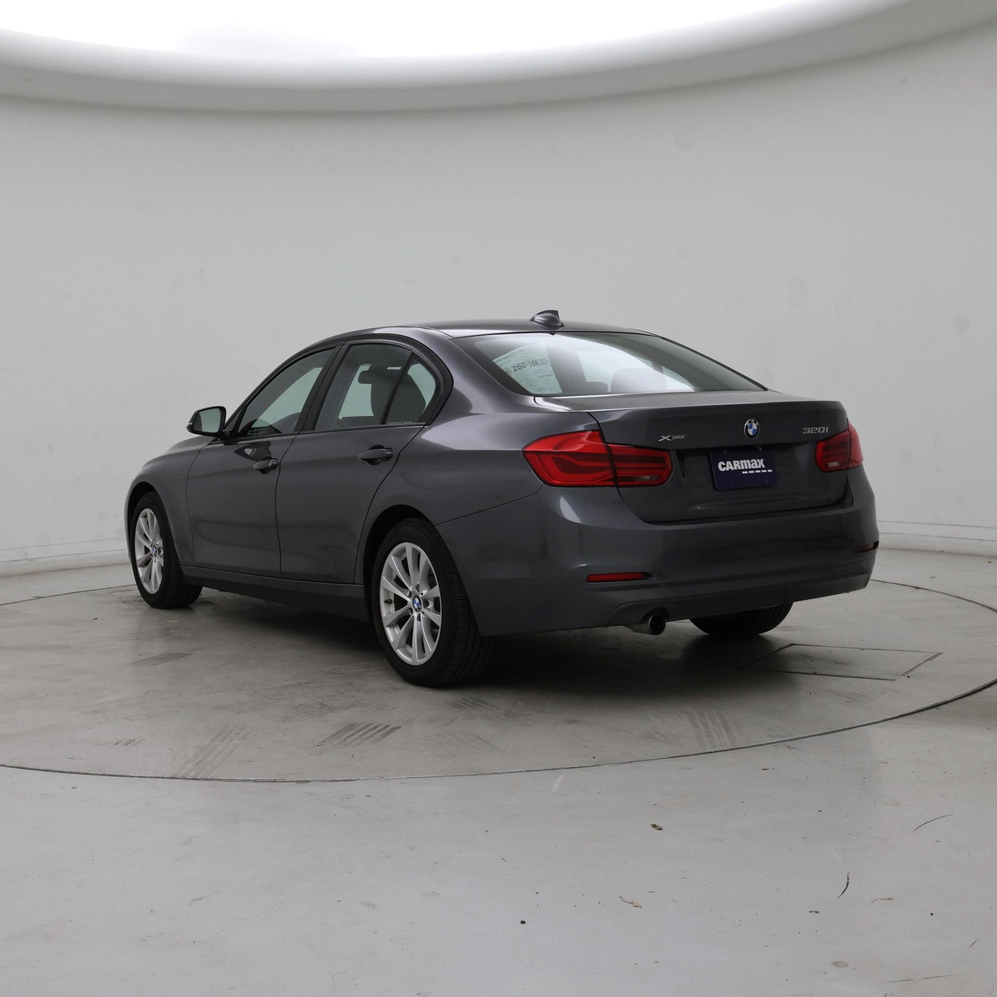 Thumbnail: 2018 BMW 3 Series - 2