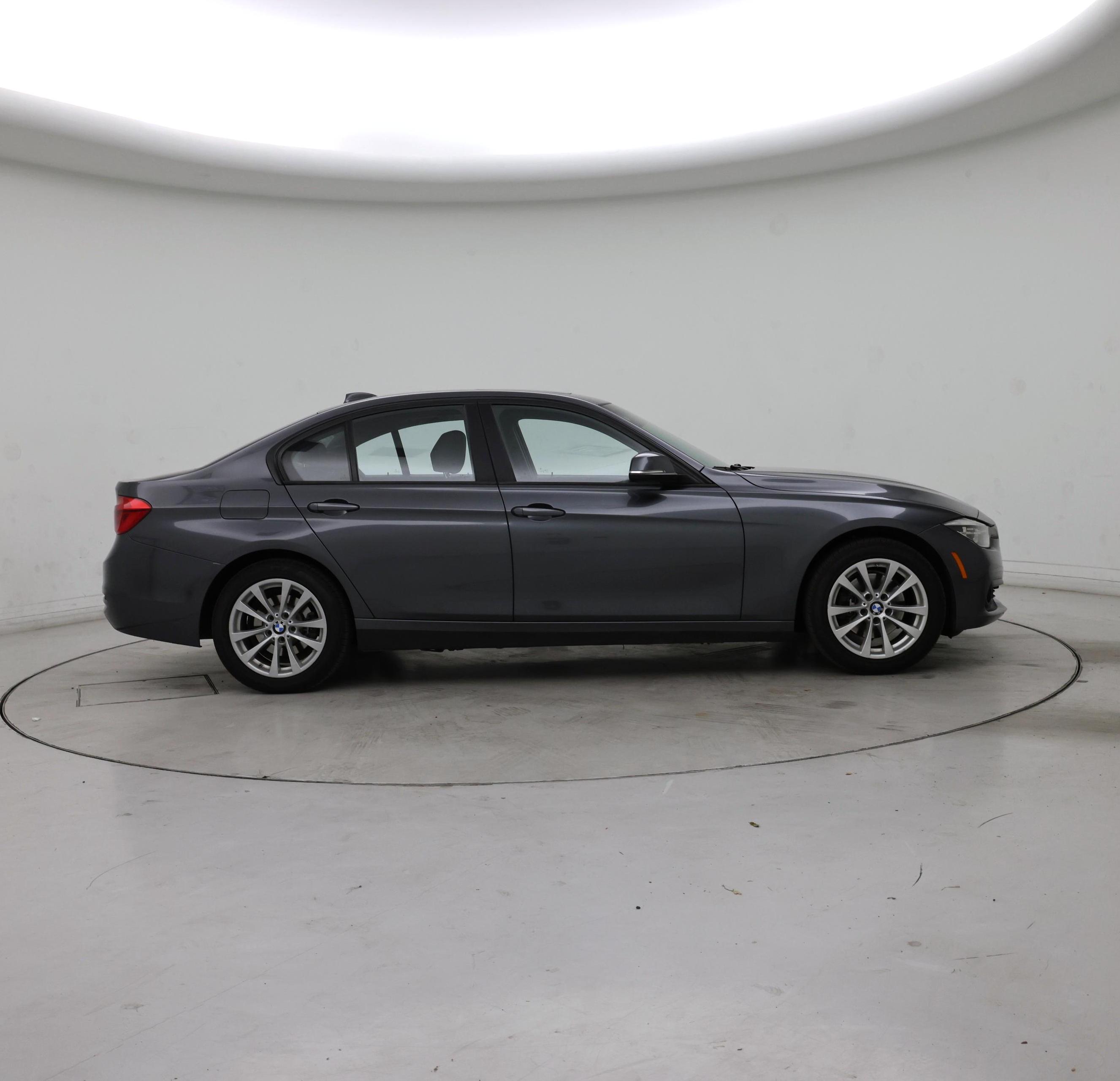 Thumbnail: 2018 BMW 3 Series - 7