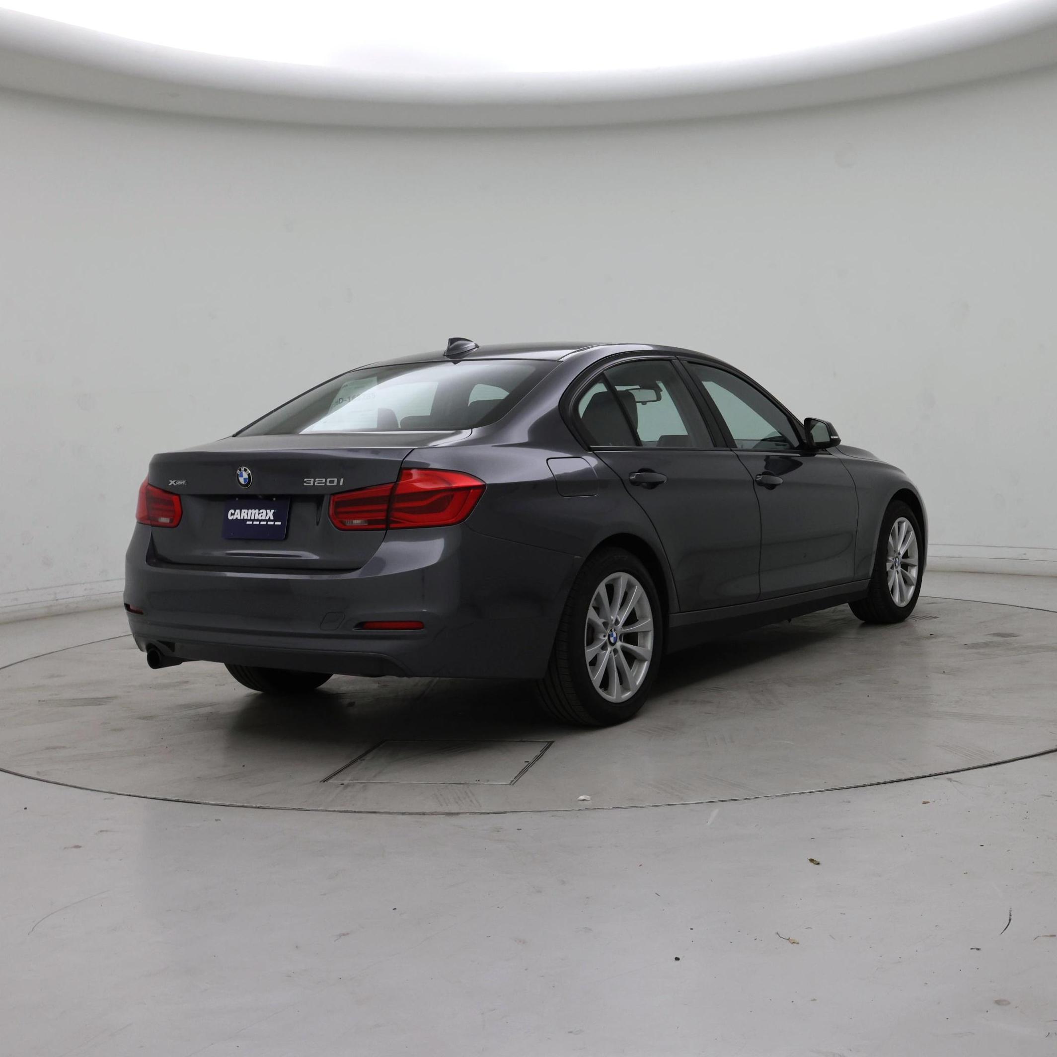 Thumbnail: 2018 BMW 3 Series - 8
