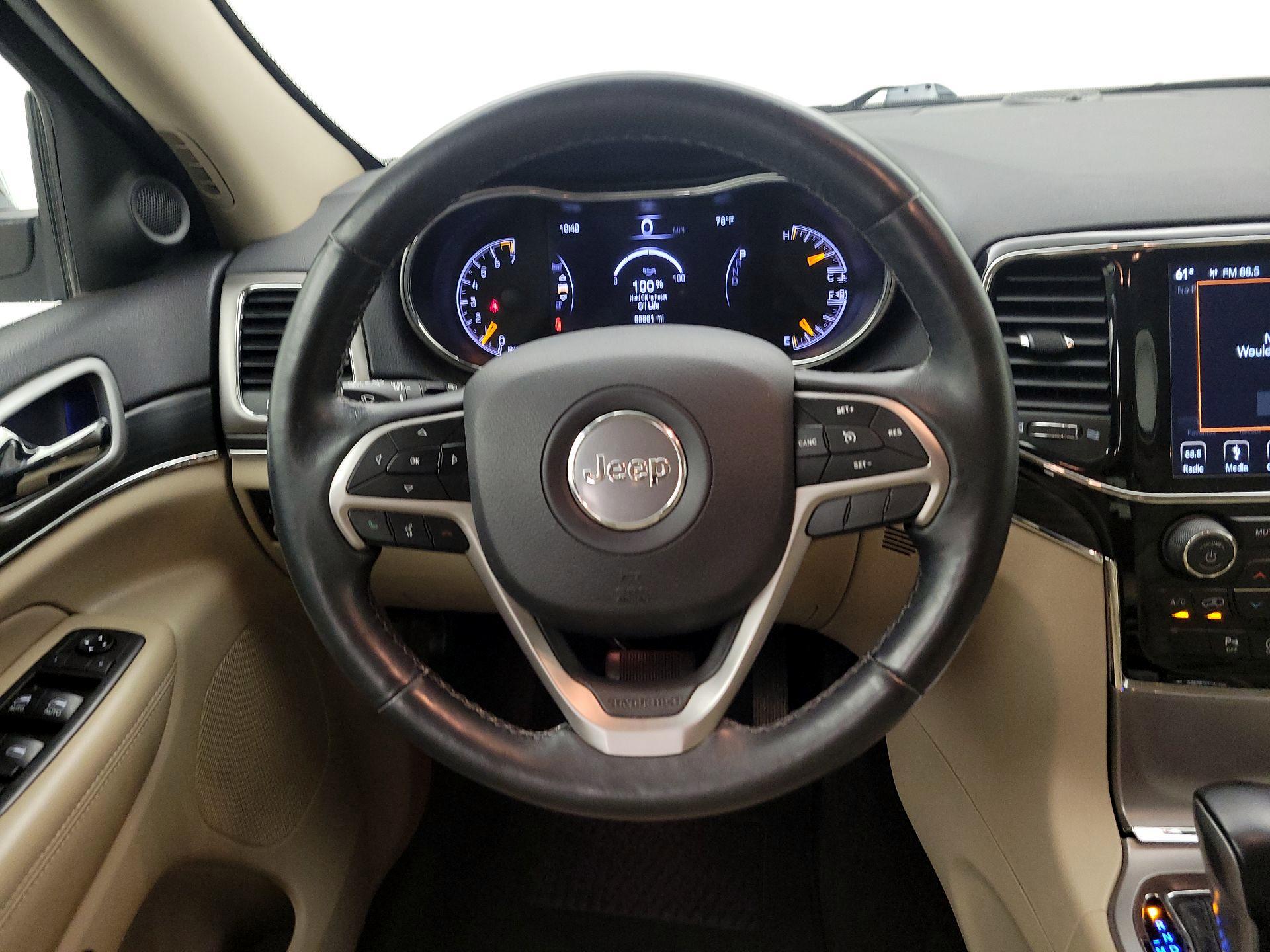 Thumbnail: 2019 Jeep Grand Cherokee - 10