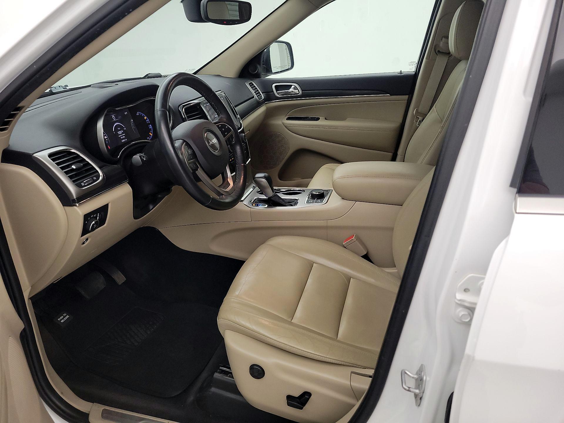 Thumbnail: 2019 Jeep Grand Cherokee - 11