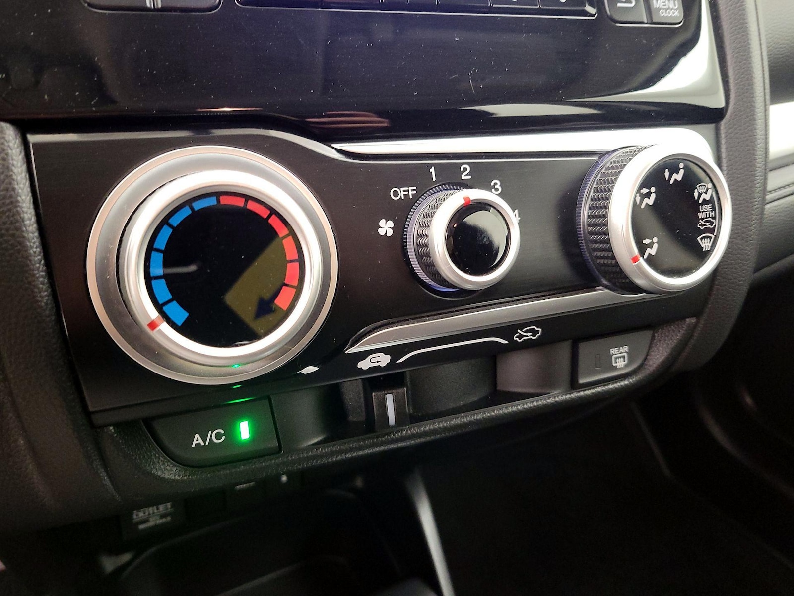 2015 Honda Fit LX - Photo 15