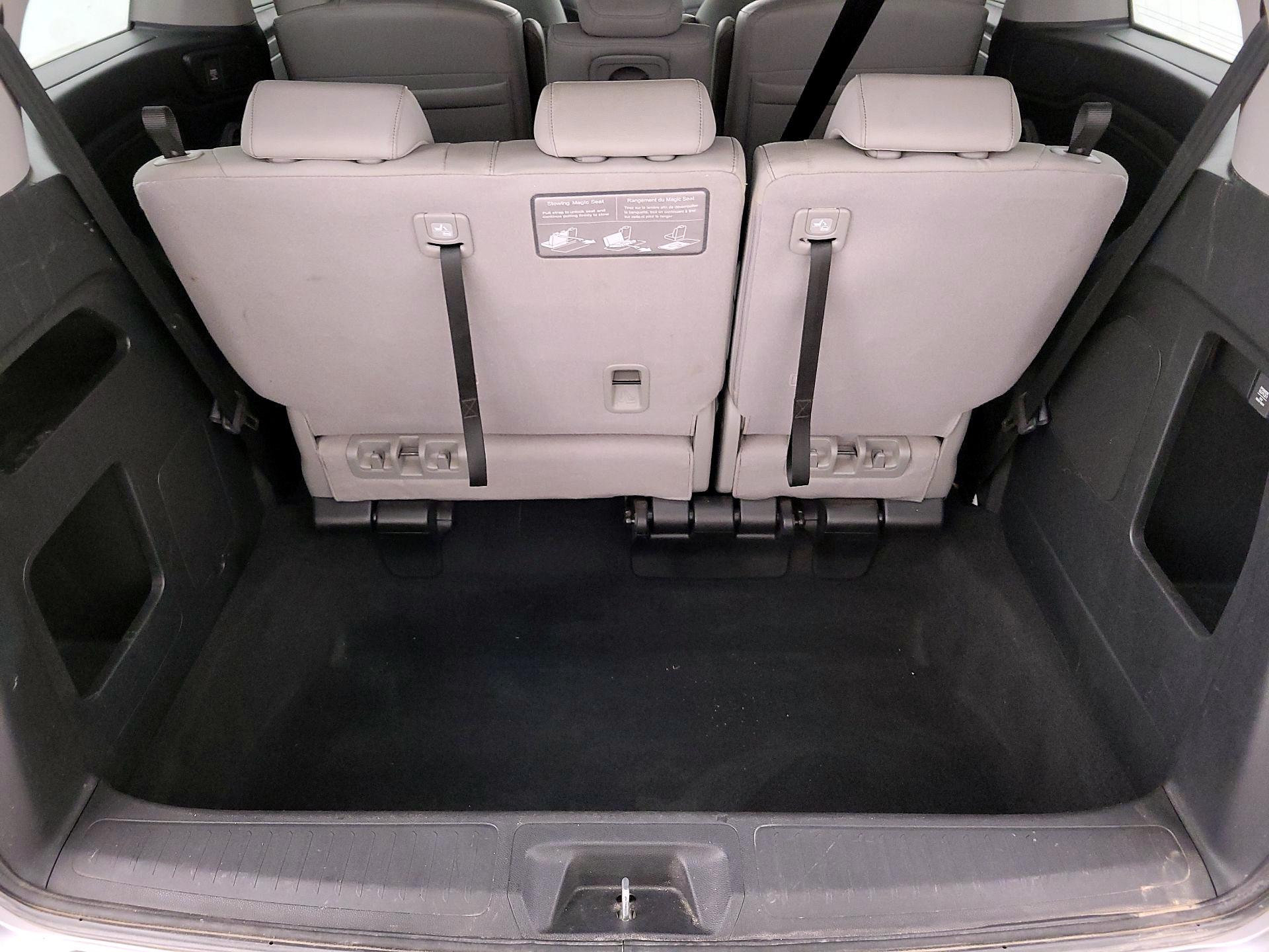 Thumbnail: 2023 Honda Odyssey - 16