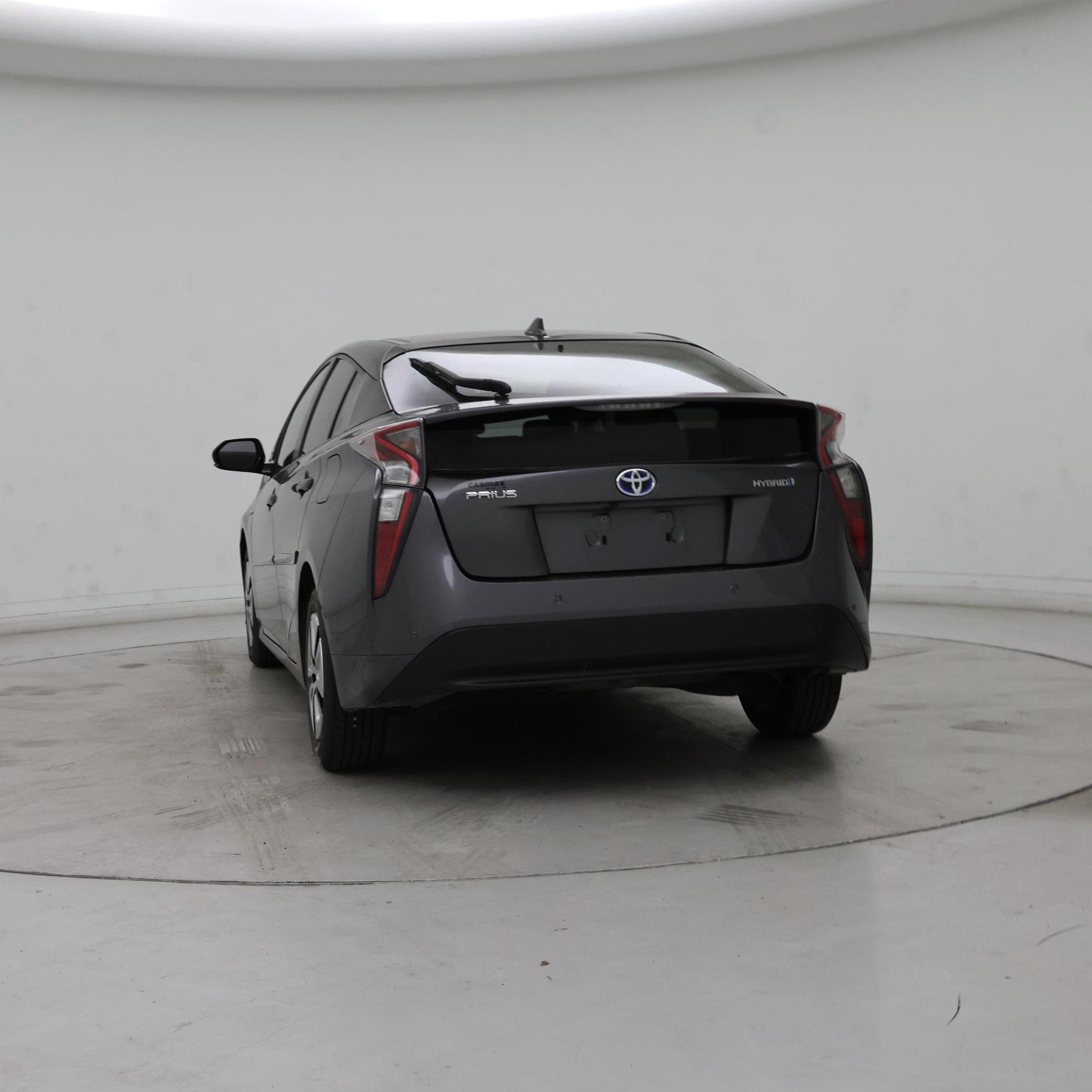Thumbnail: 2017 Toyota Prius - 6