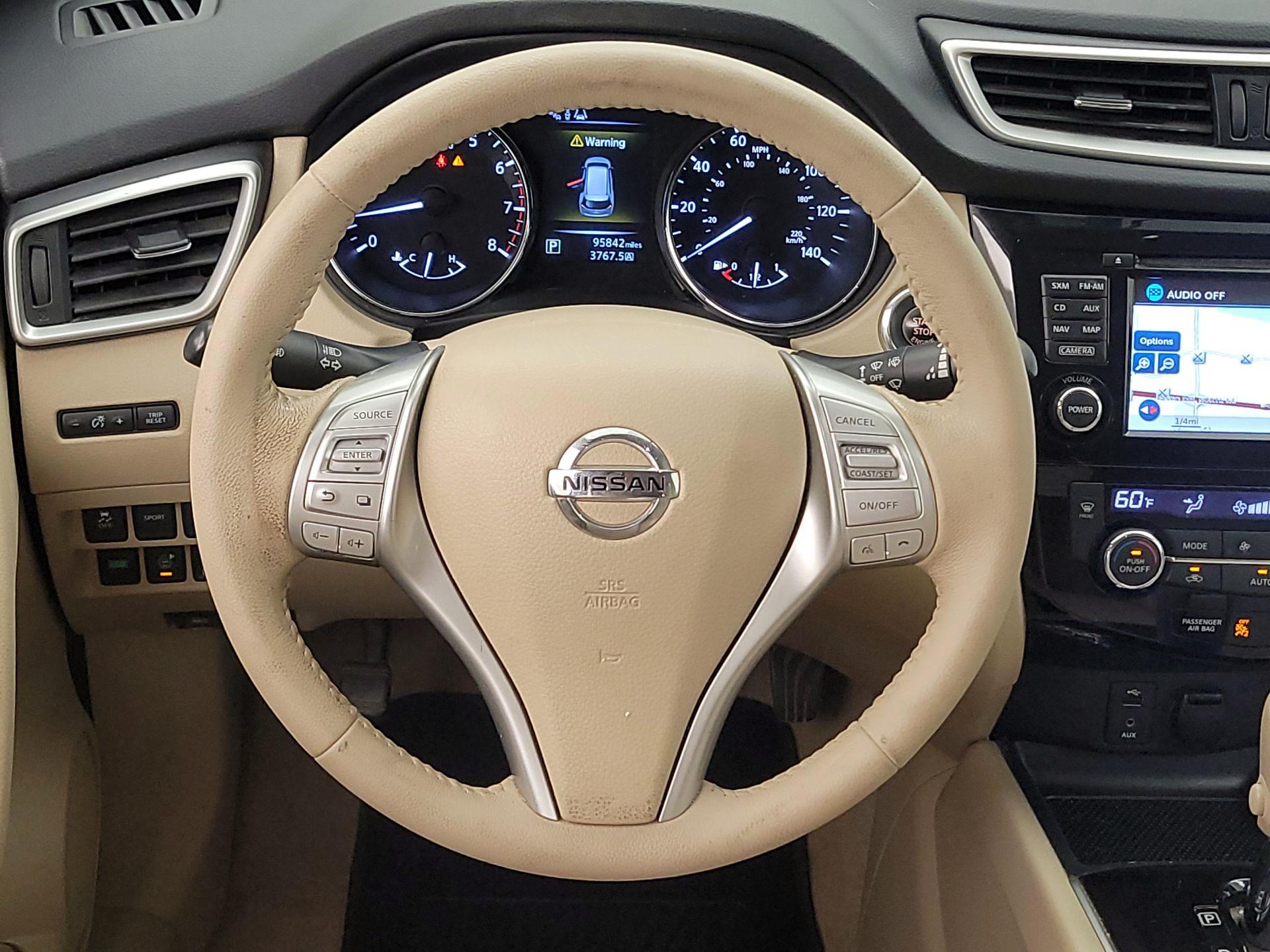 Thumbnail: 2015 Nissan Rogue - 10