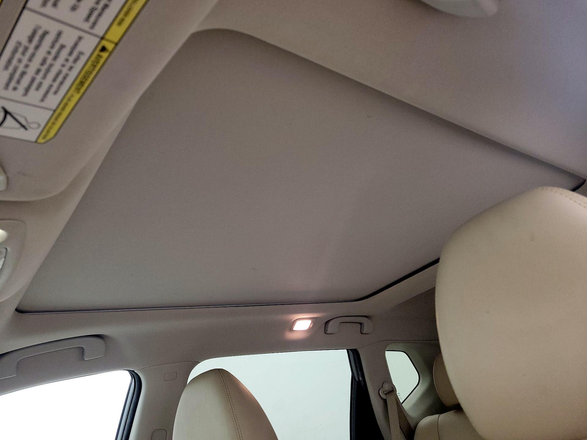 Thumbnail: 2015 Nissan Rogue - 16