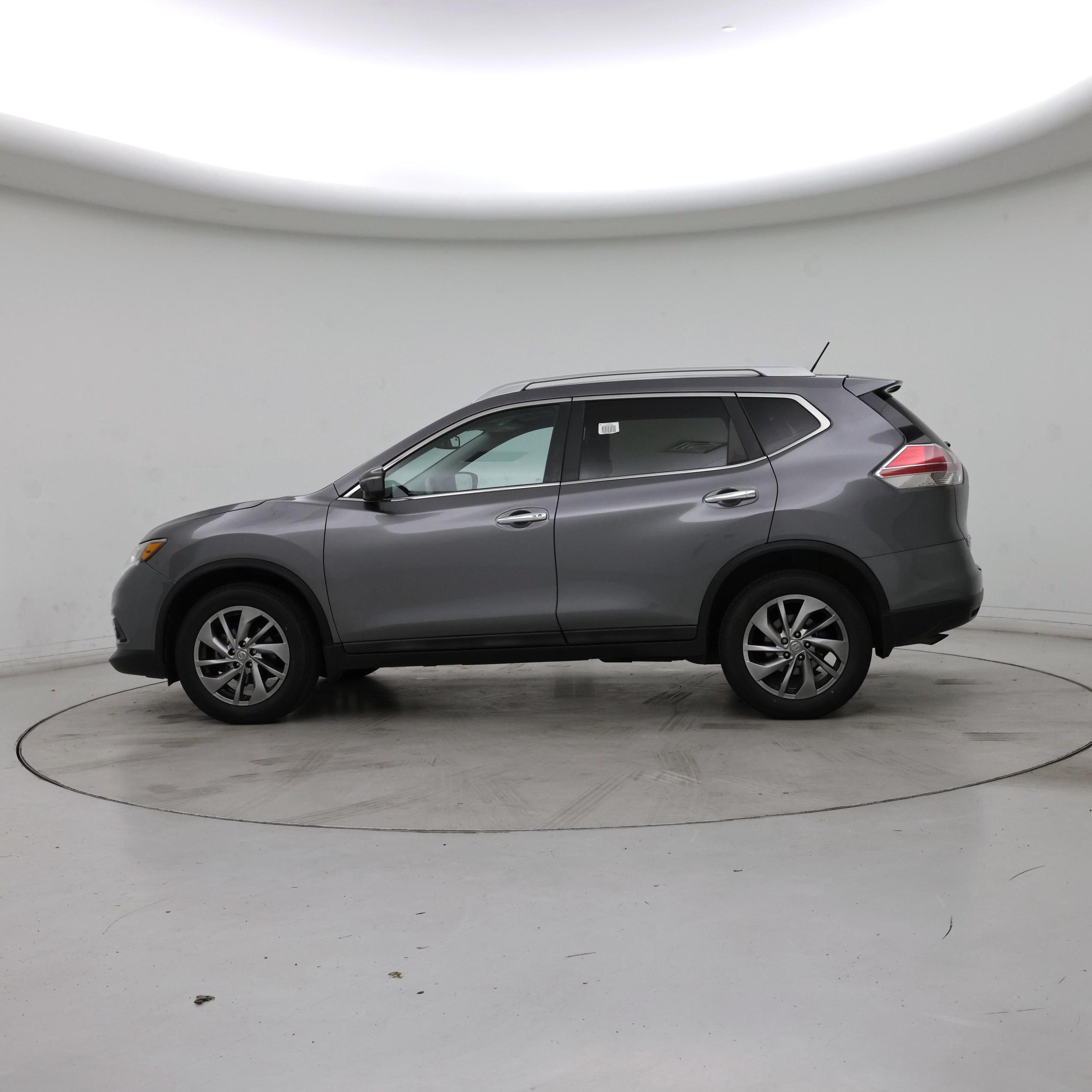 Thumbnail: 2015 Nissan Rogue - 3