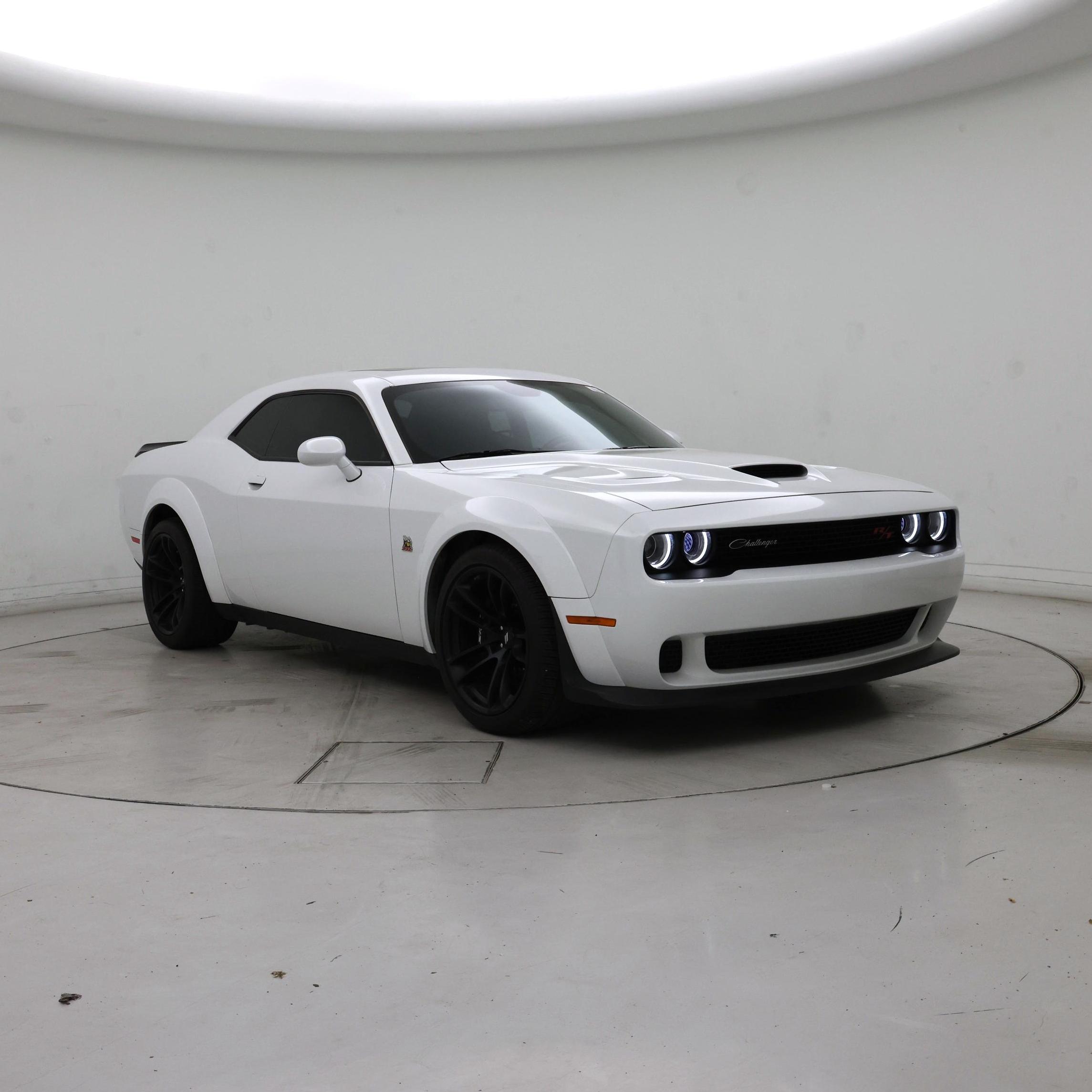 White 2023 Dodge Challenger Coupe Rear-Wheel Drive Automatic