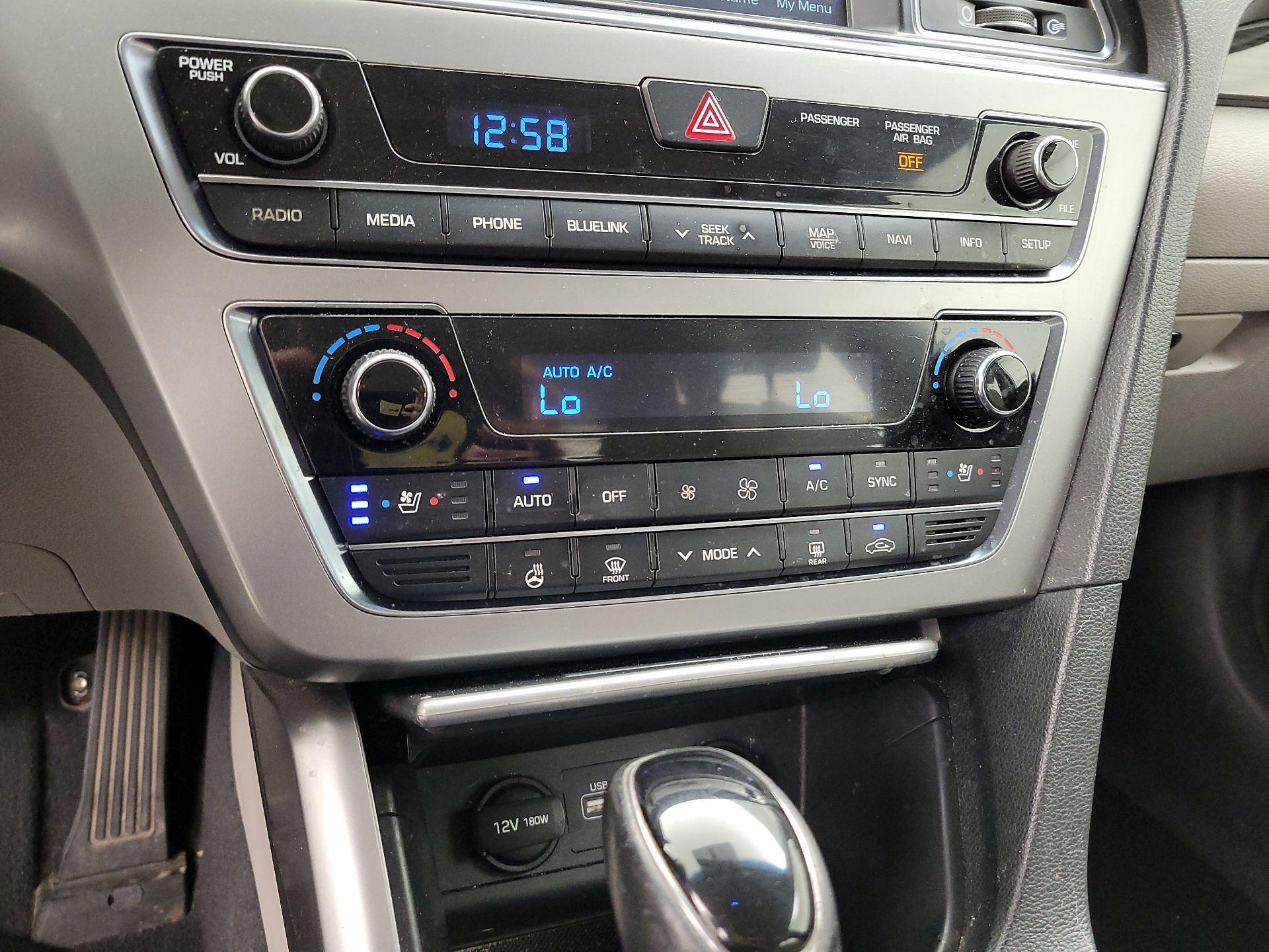 Thumbnail: 2015 Hyundai Sonata - 17