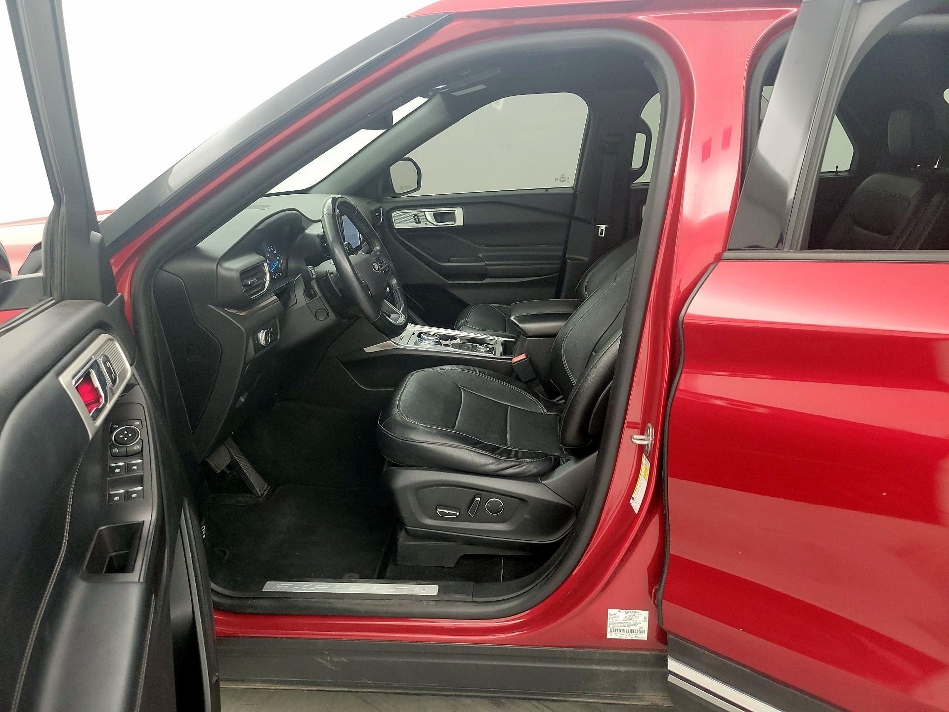 Thumbnail: 2020 Ford Explorer - 11