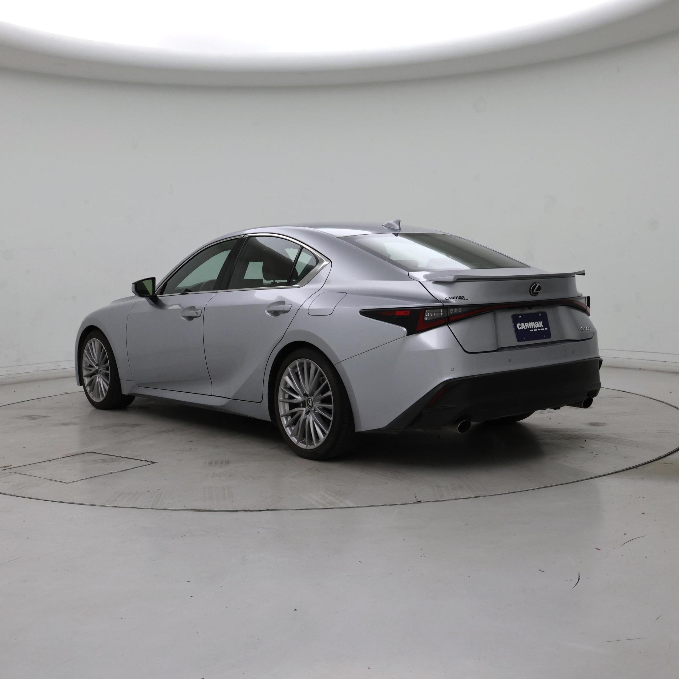 Thumbnail: 2022 Lexus IS - 2